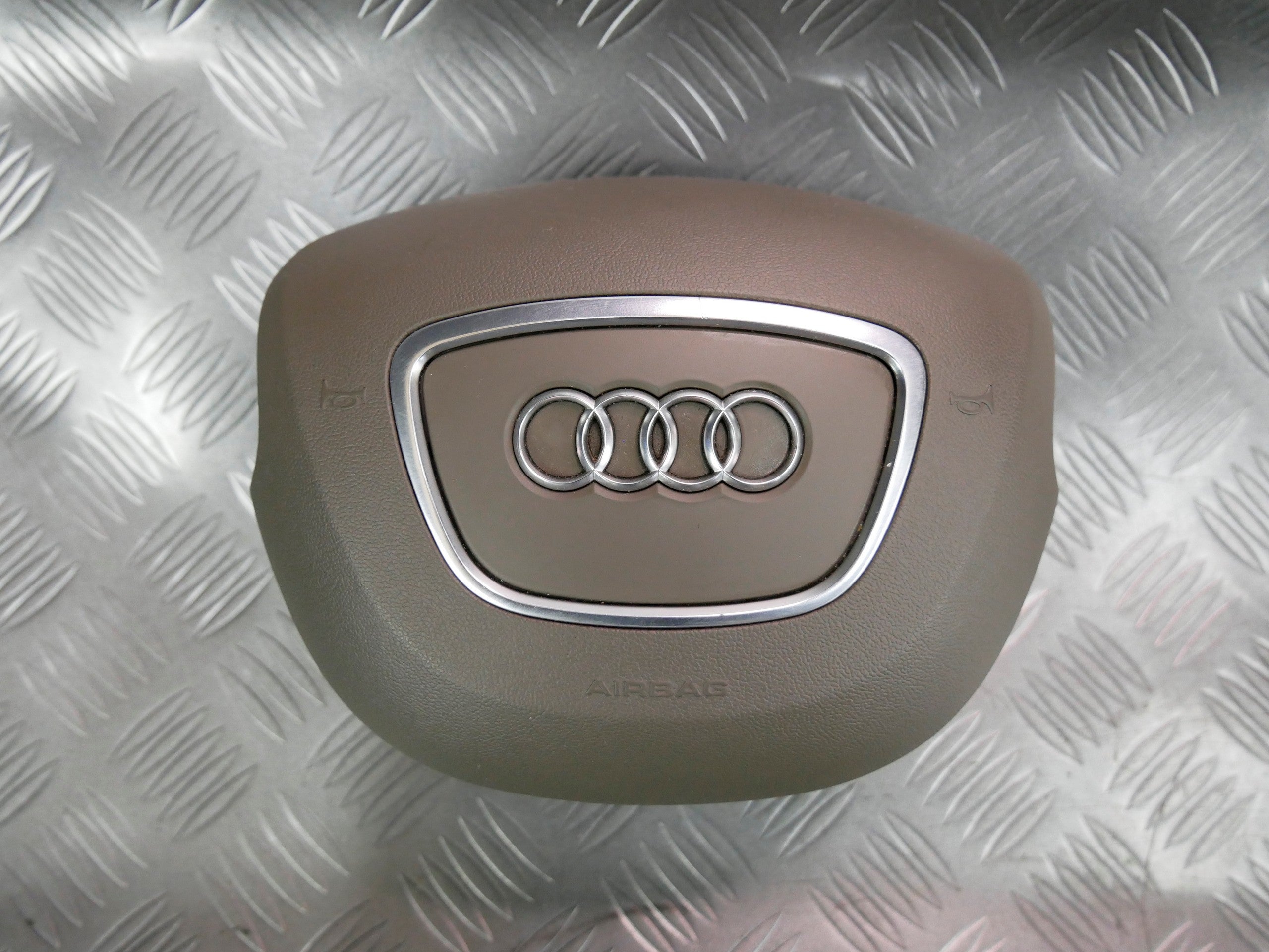 Airbag poduszka lewa kierowcy beż 4L0880201AC J42 AUDI Q7 4L LIFT