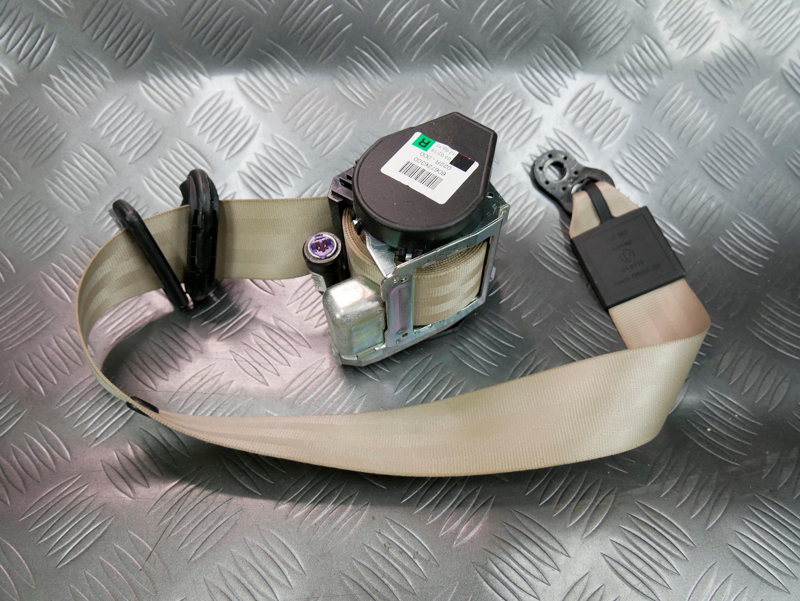 Pas tył tylny prawy beżowy 4L0857806H AUDI Q7 4L LIFT
