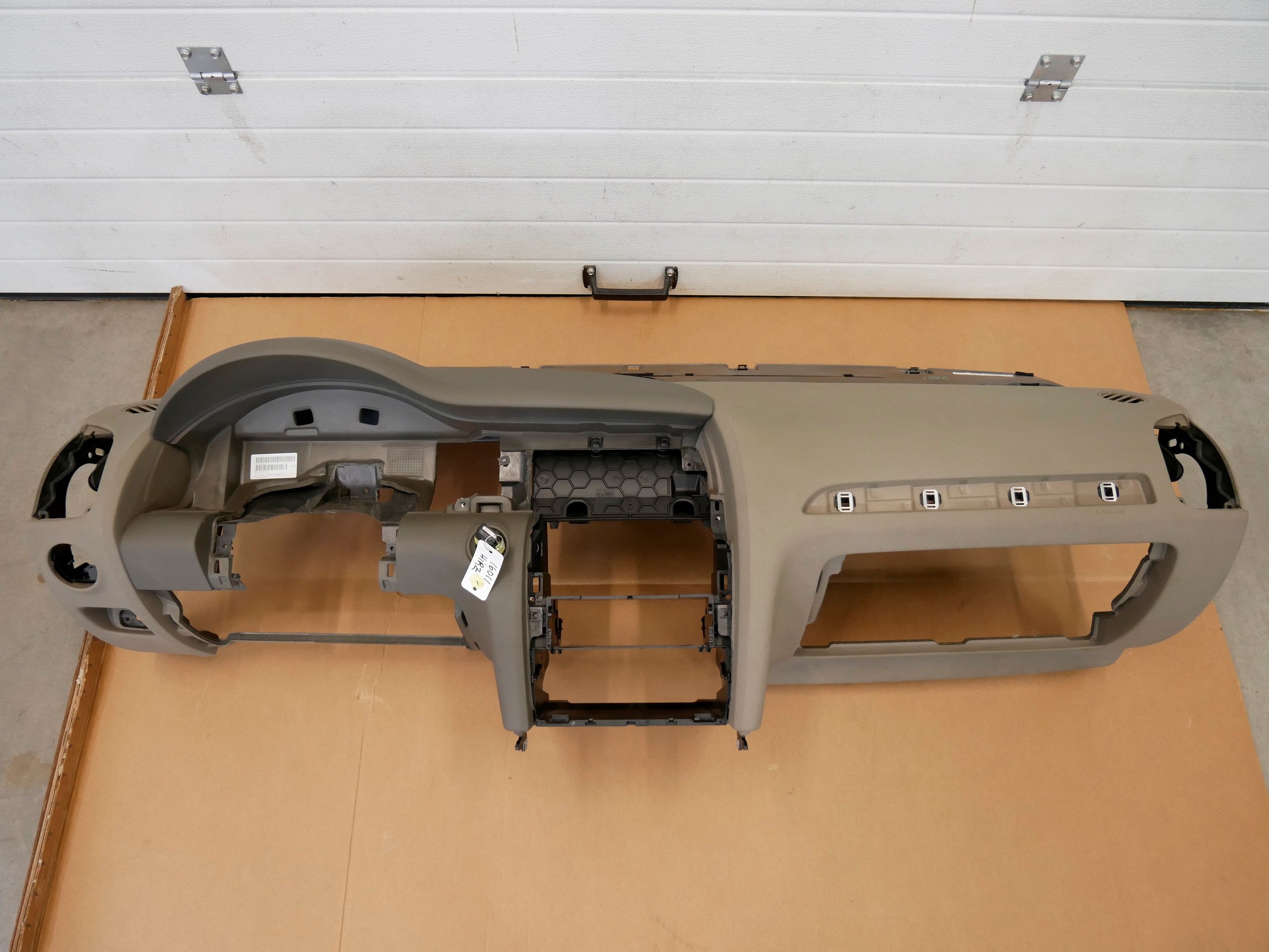 Deska rozdzielcza konsola beżowa 4L1857041N TPS AUDI Q7 4L LIFT