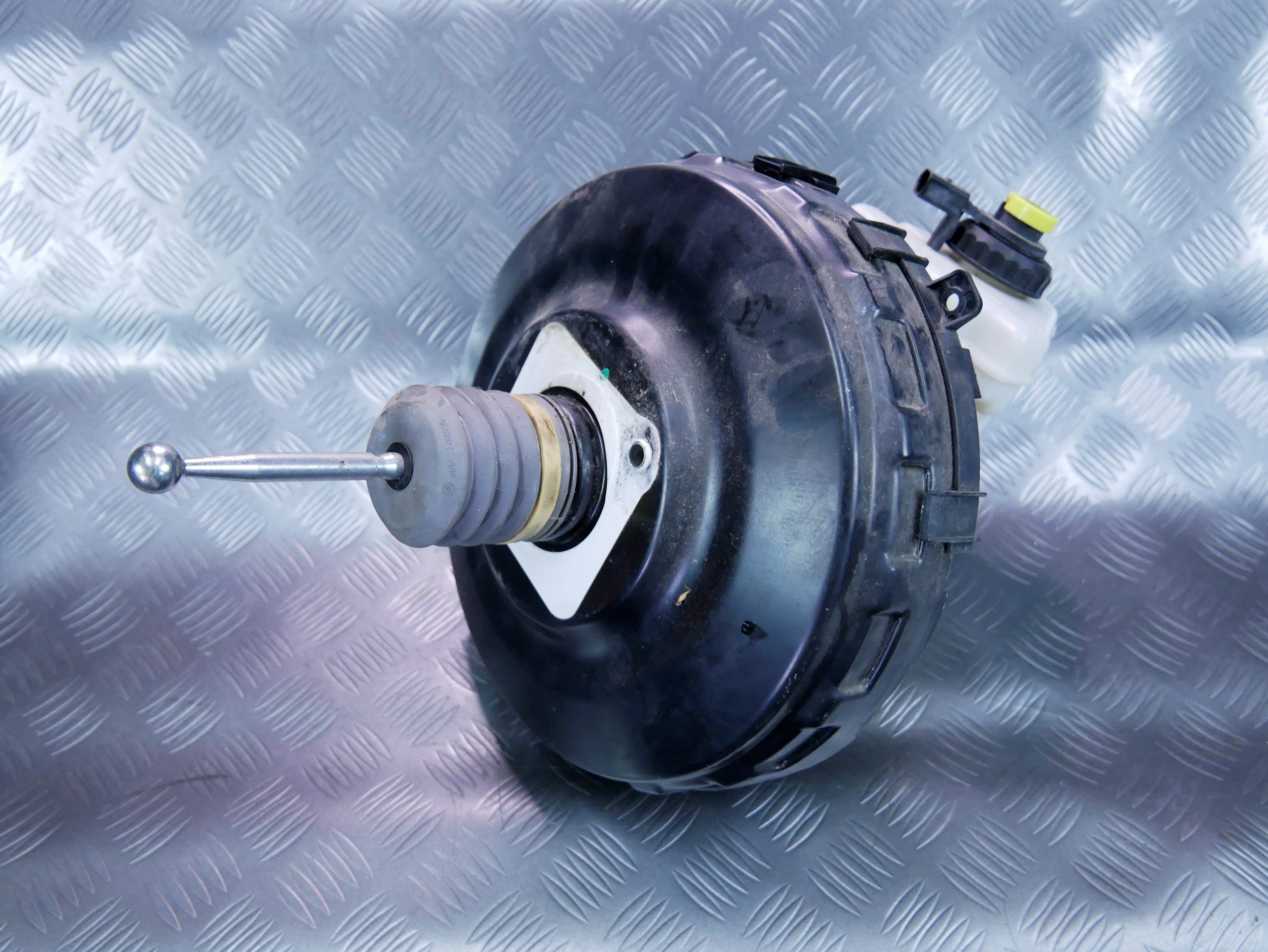 Serwo pompa hamulcowa 7L8612101S AUDI Q7 4L LIFT