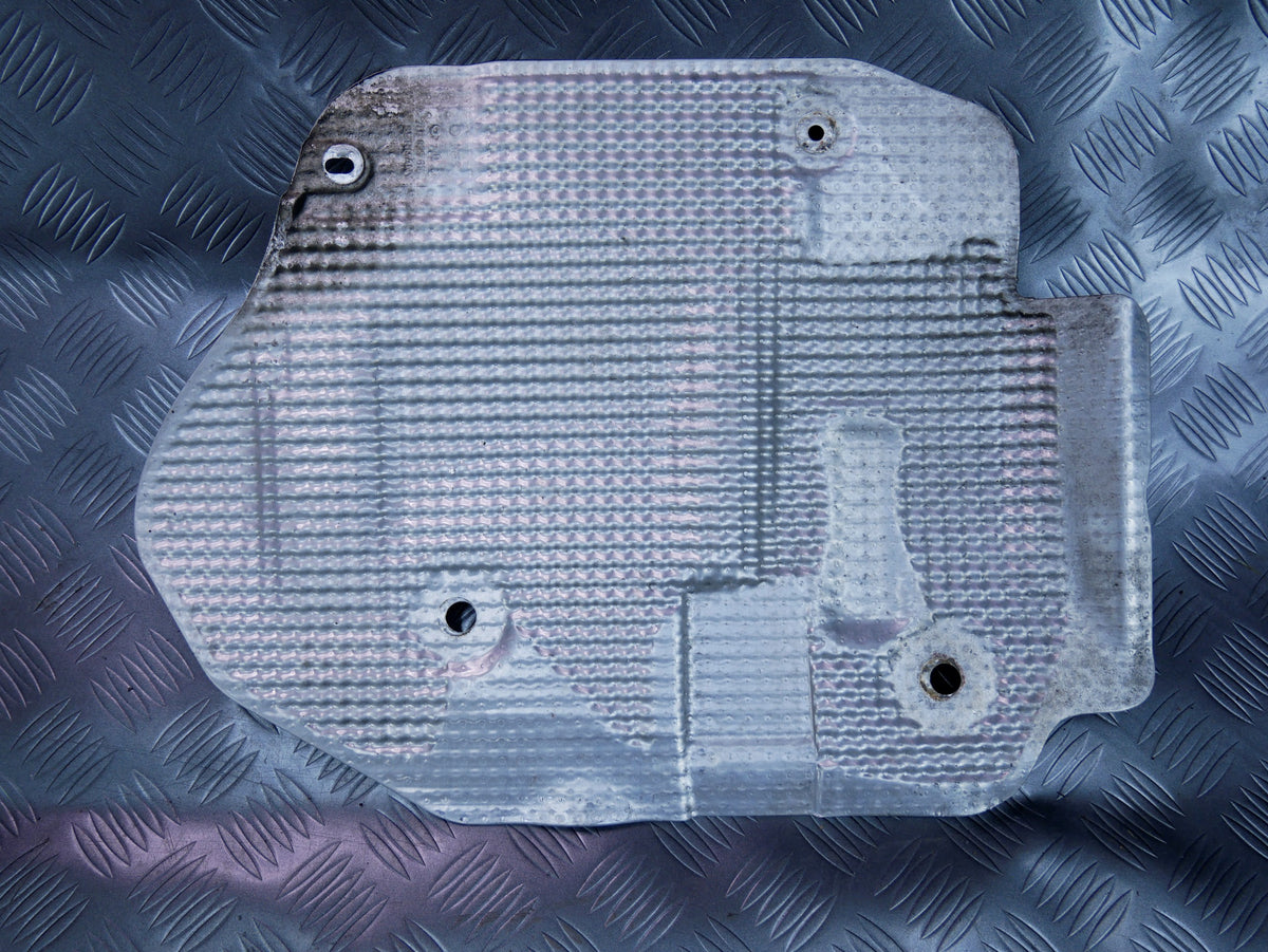 Osłona termiczna 7L0825616C AUDI Q7 4L LIFT