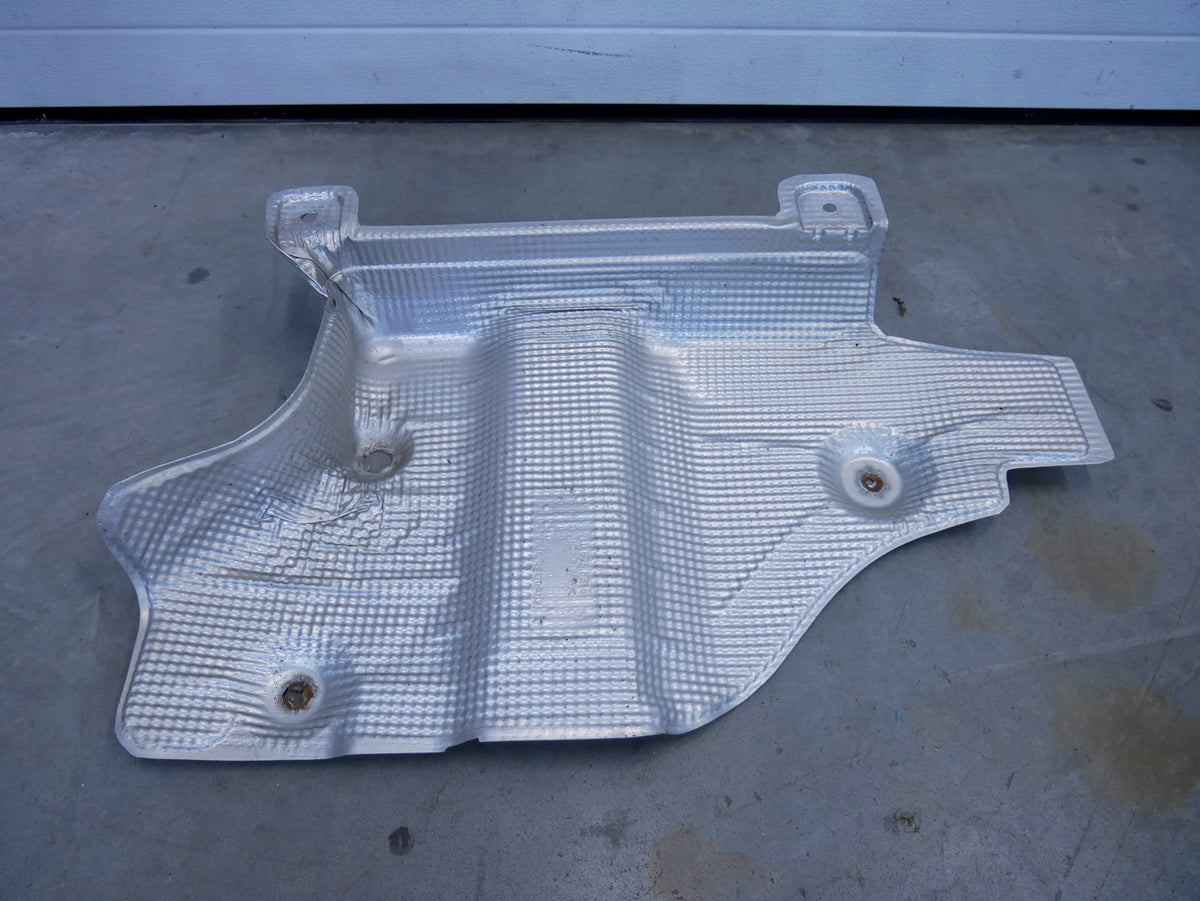 Osłona termiczna wydechu 7L0825681B AUDI Q7 4L
