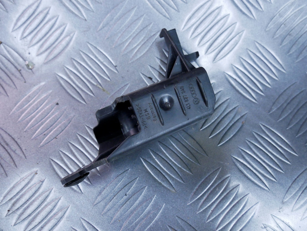 Osłona zamka drzwi lewa 4L1837349 AUDI Q7 4L LIFT
