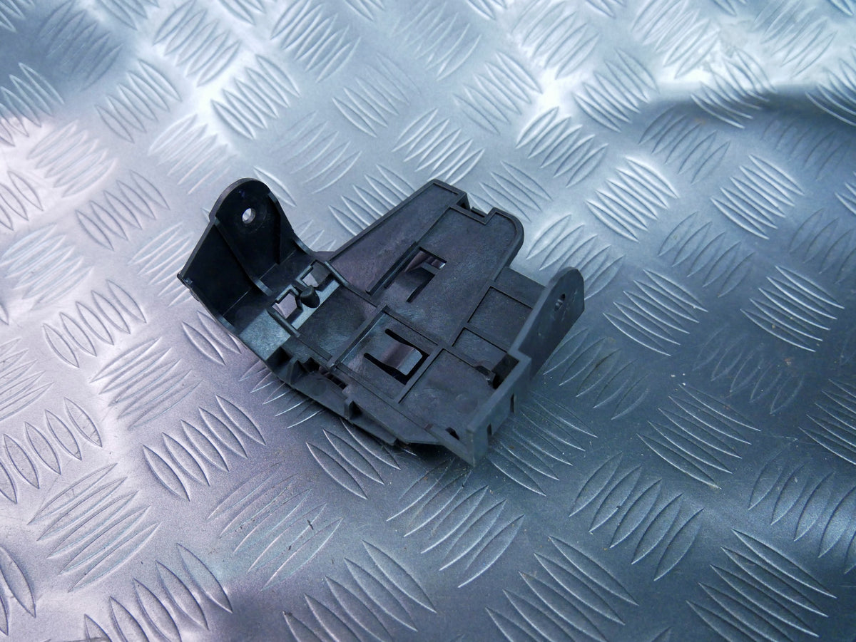 Mocowanie sterownika 4L1907324 AUDI Q7 4L LIFT