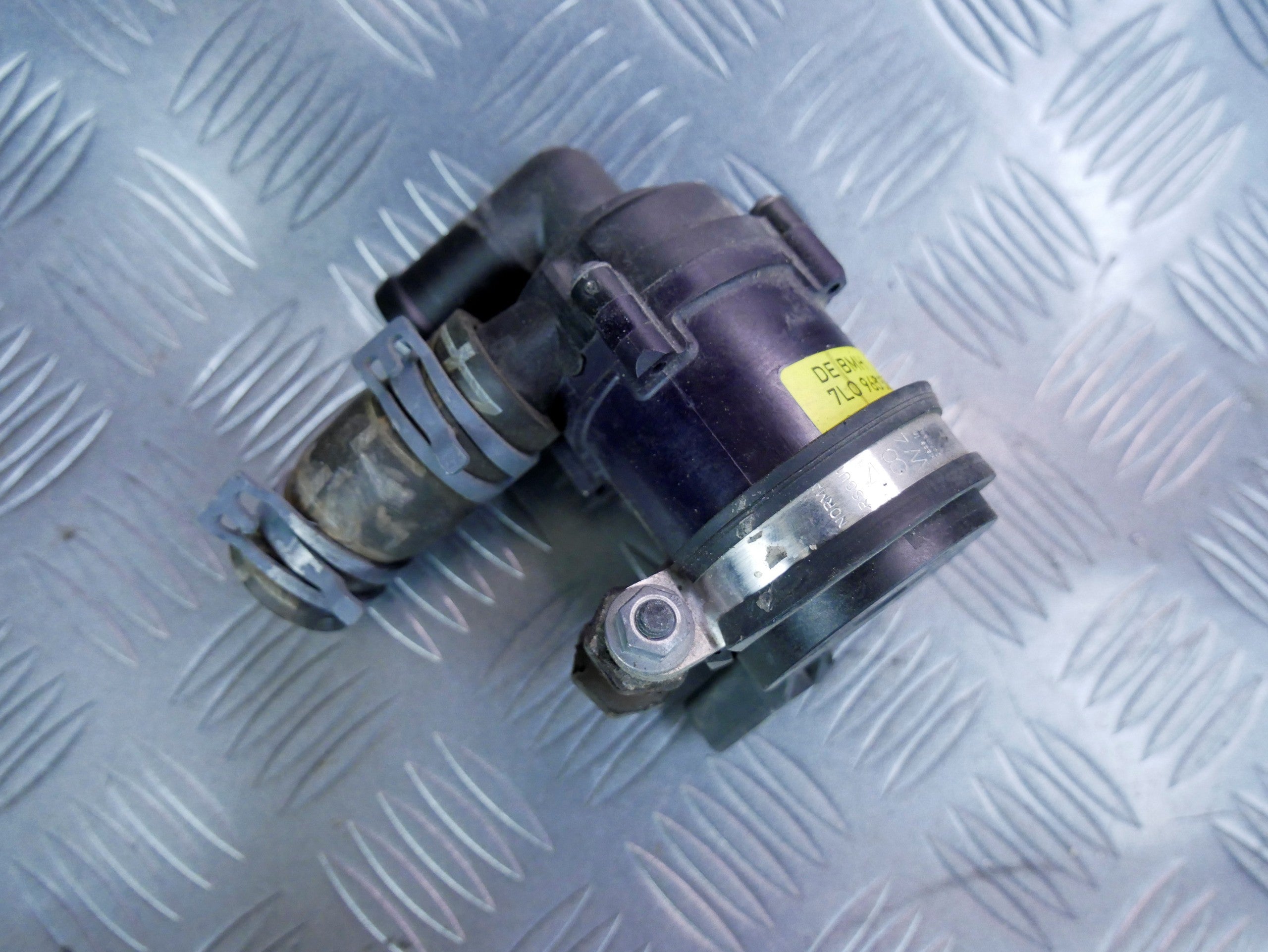 Dodatkowa pompa wody 7L0965561K AUDI Q7 4L 3.0 TFSI