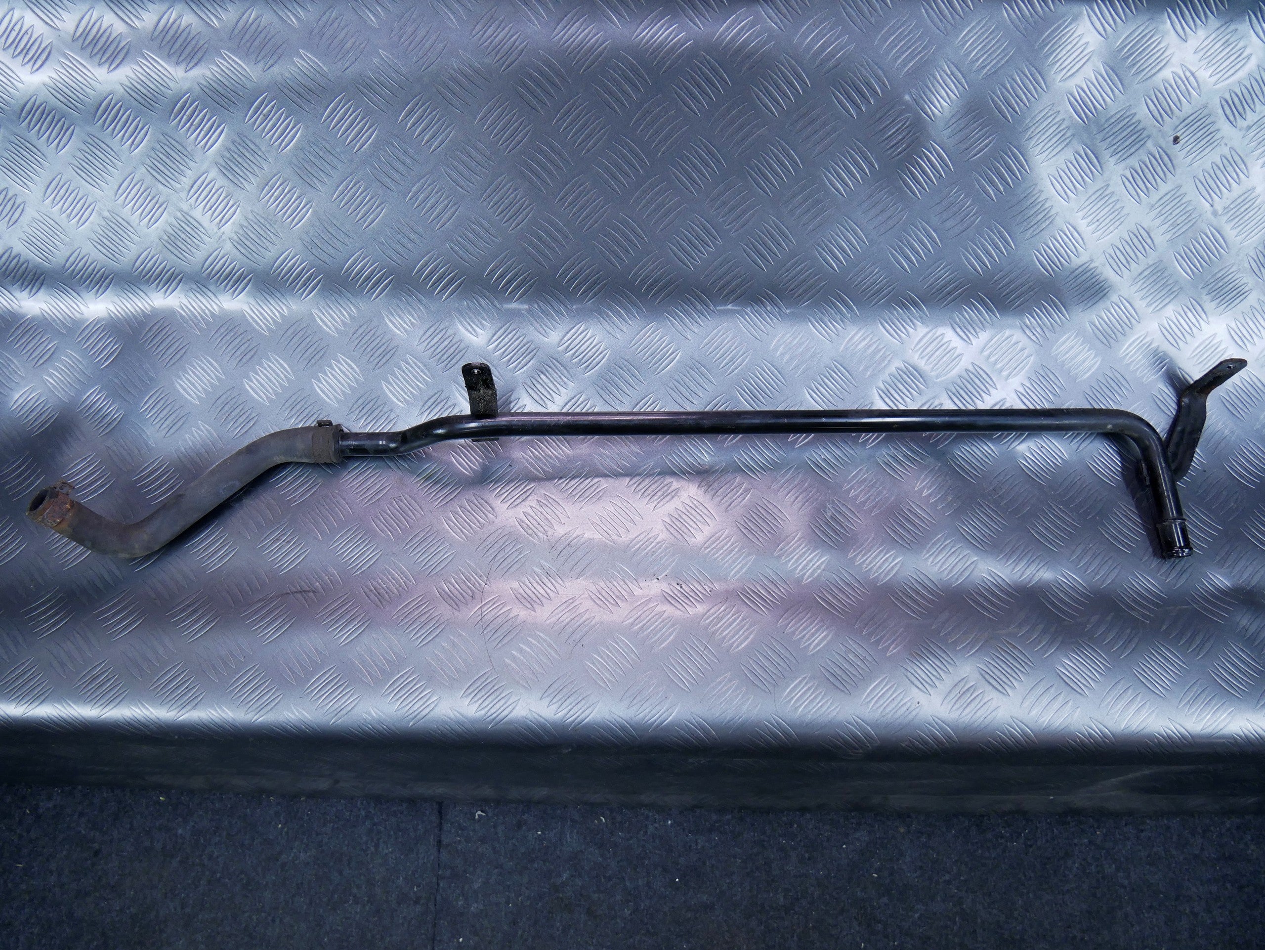 Rurka przewód wodny 7L8121065AB AUDI Q7 4L LIFT 3.0 TFSI