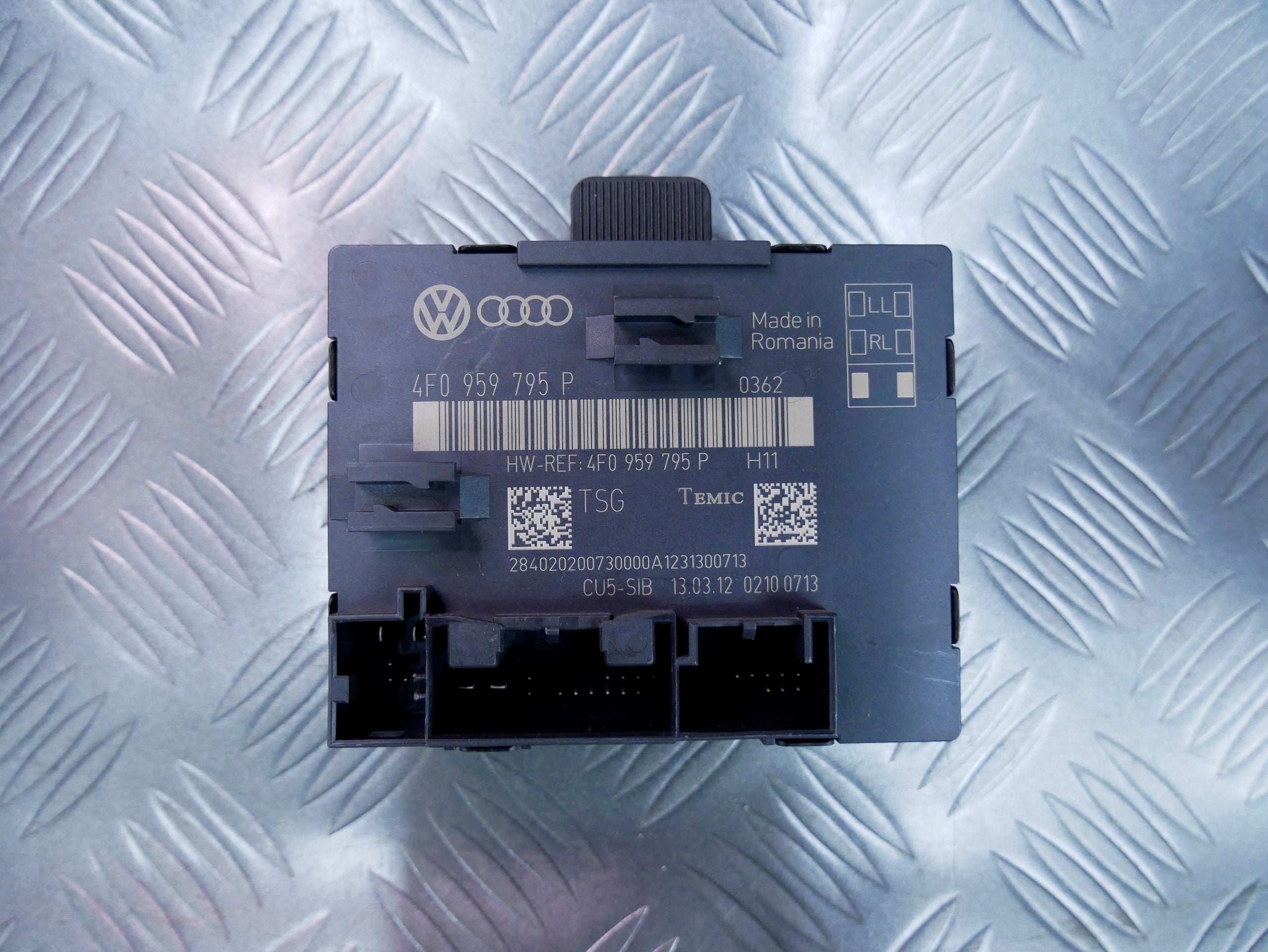 Moduł sterownik drzwi tył prawy lewy 4F0959795P AUDI Q7 4L