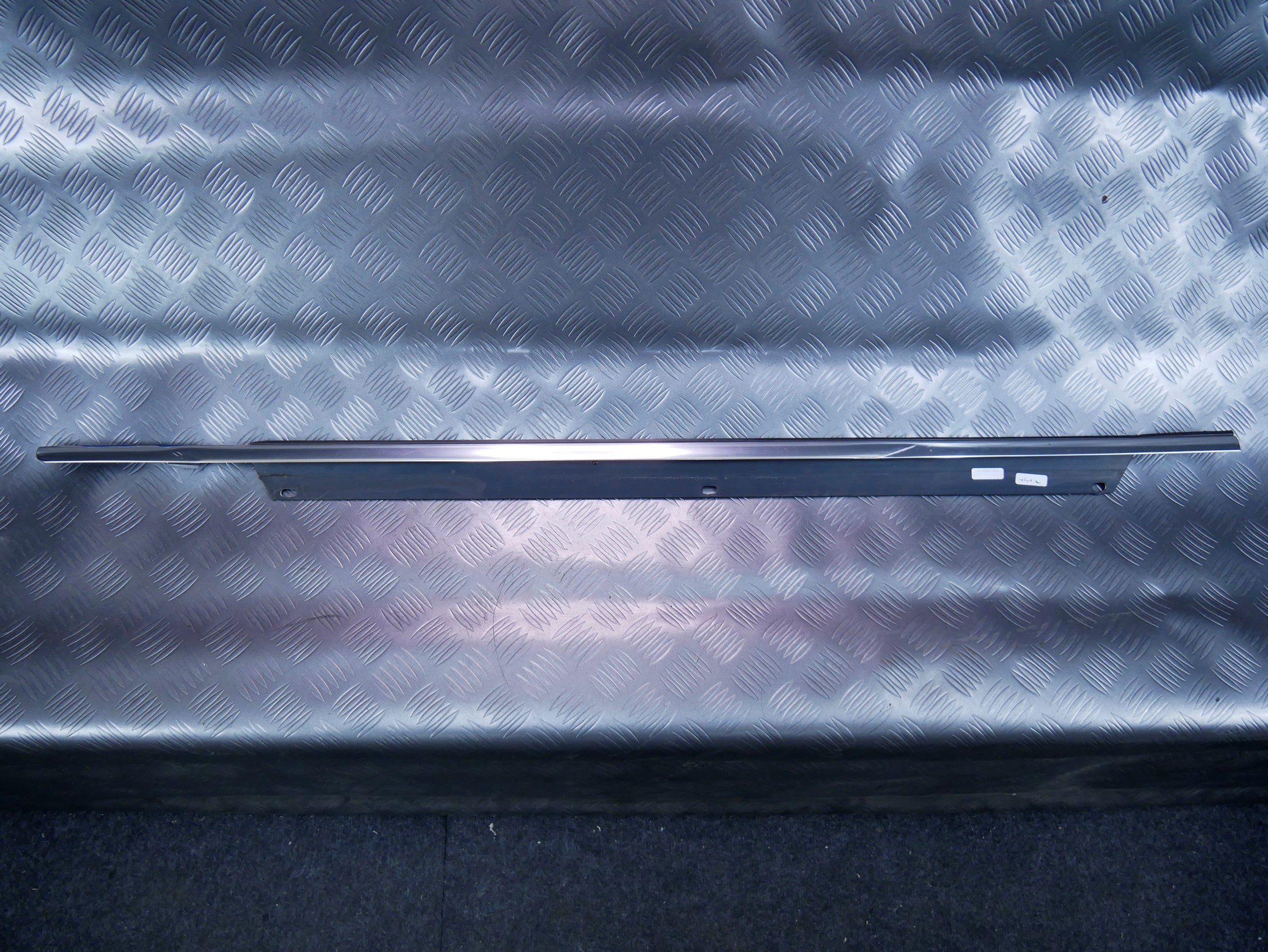 Listwa zgarniacz drzwi chrom przód lewy 4L0853283A AUDI Q7 4L LIFT