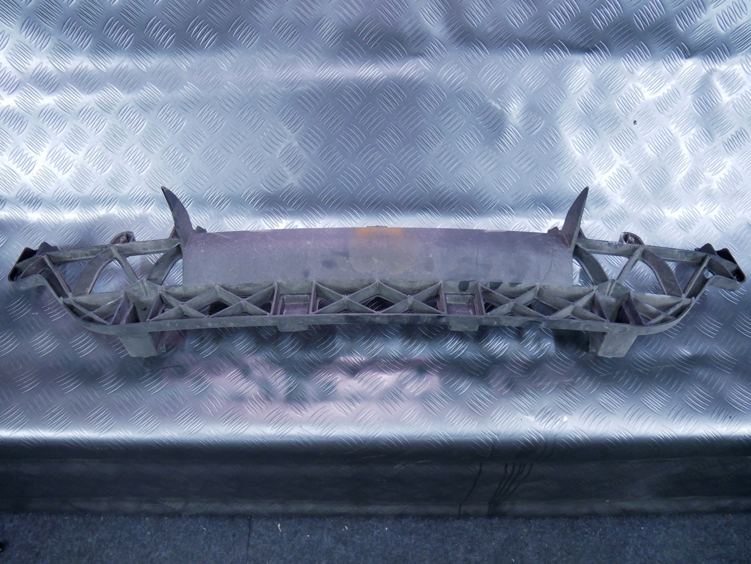 Wspornik mocowanie zderzaka tył 4L0807329 AUDI Q7 4L LIFT