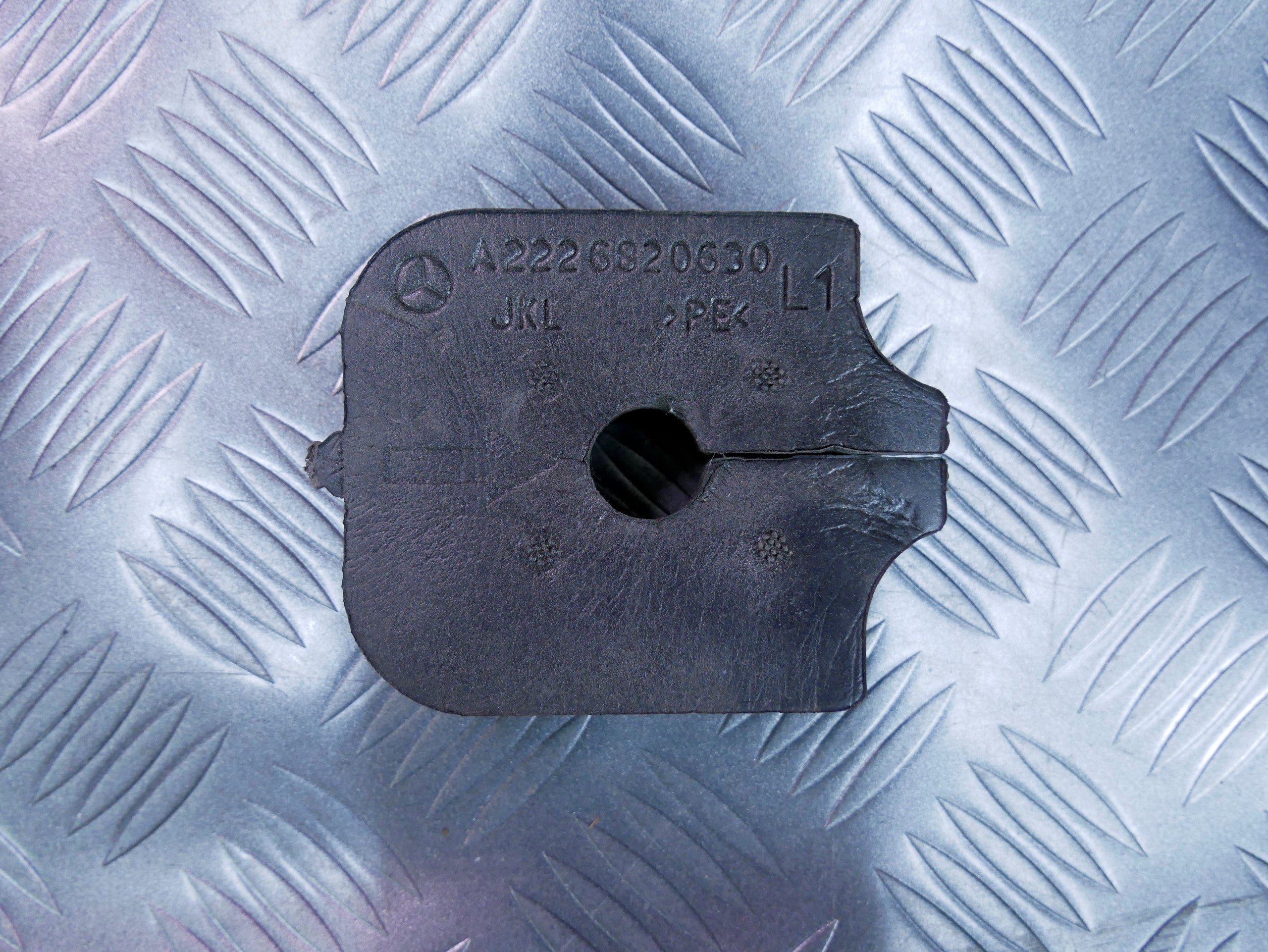 Pianka uszczelka A2226820630 MERCEDES S W222