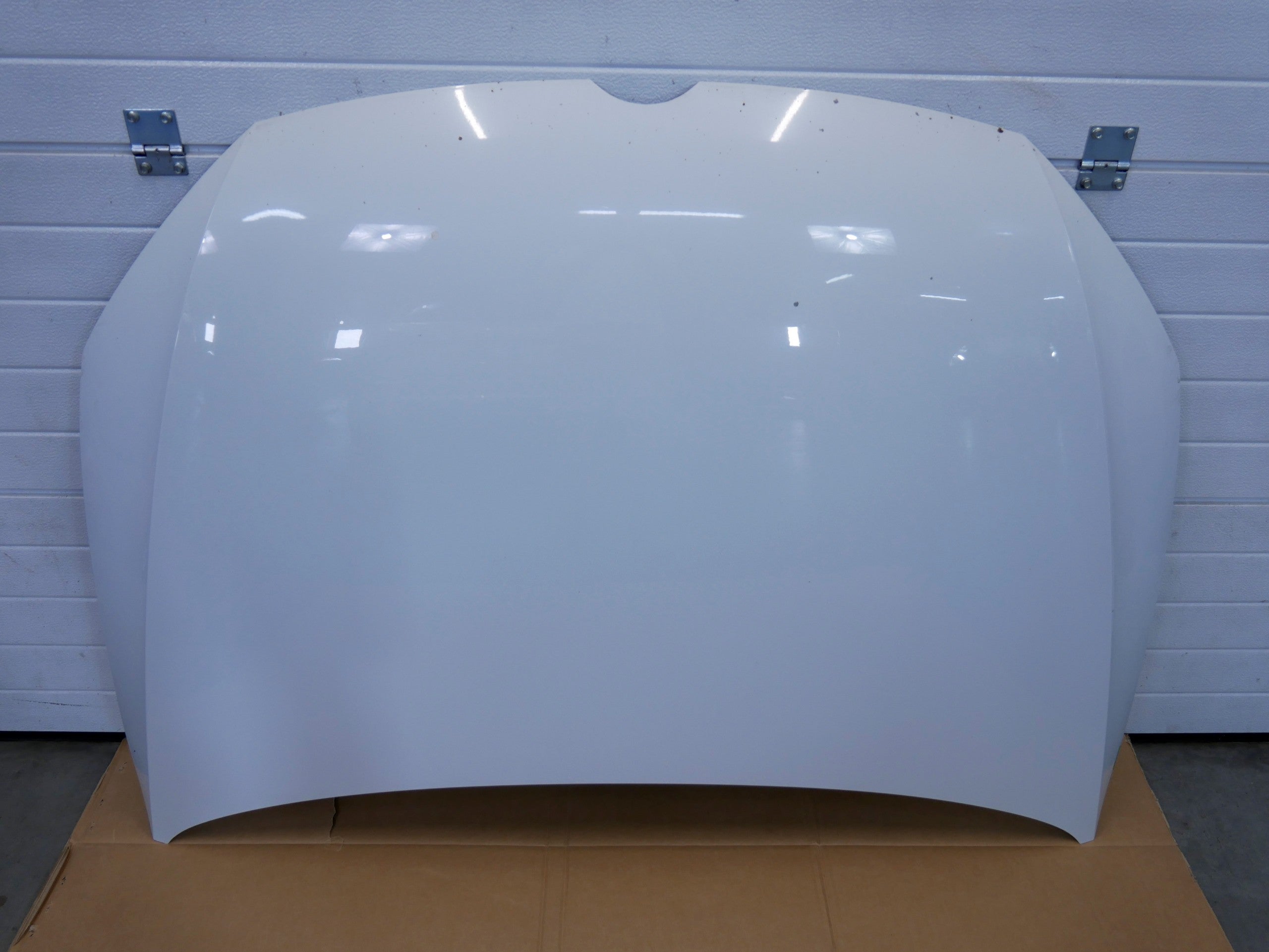 Maska pokrywa silnika biała LC9A VW GOLF VII 5G0