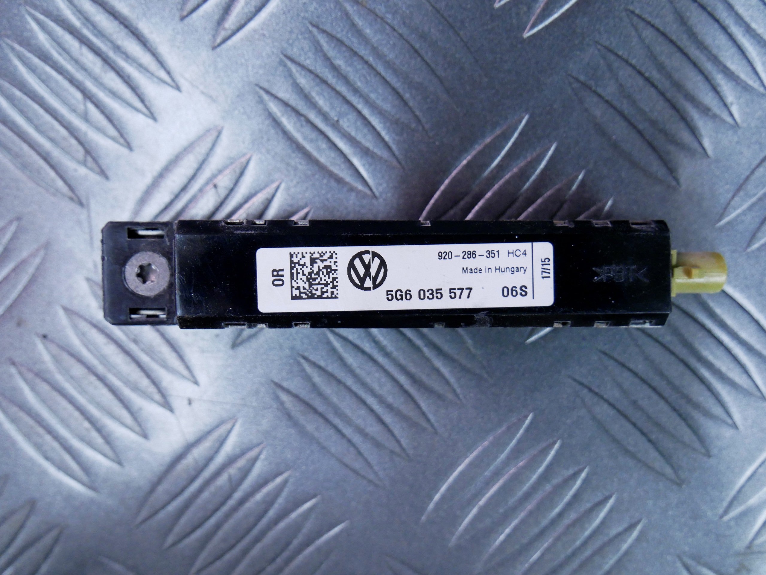 Wzmacniacz antenowy 5G6035577 VW GOLF VII