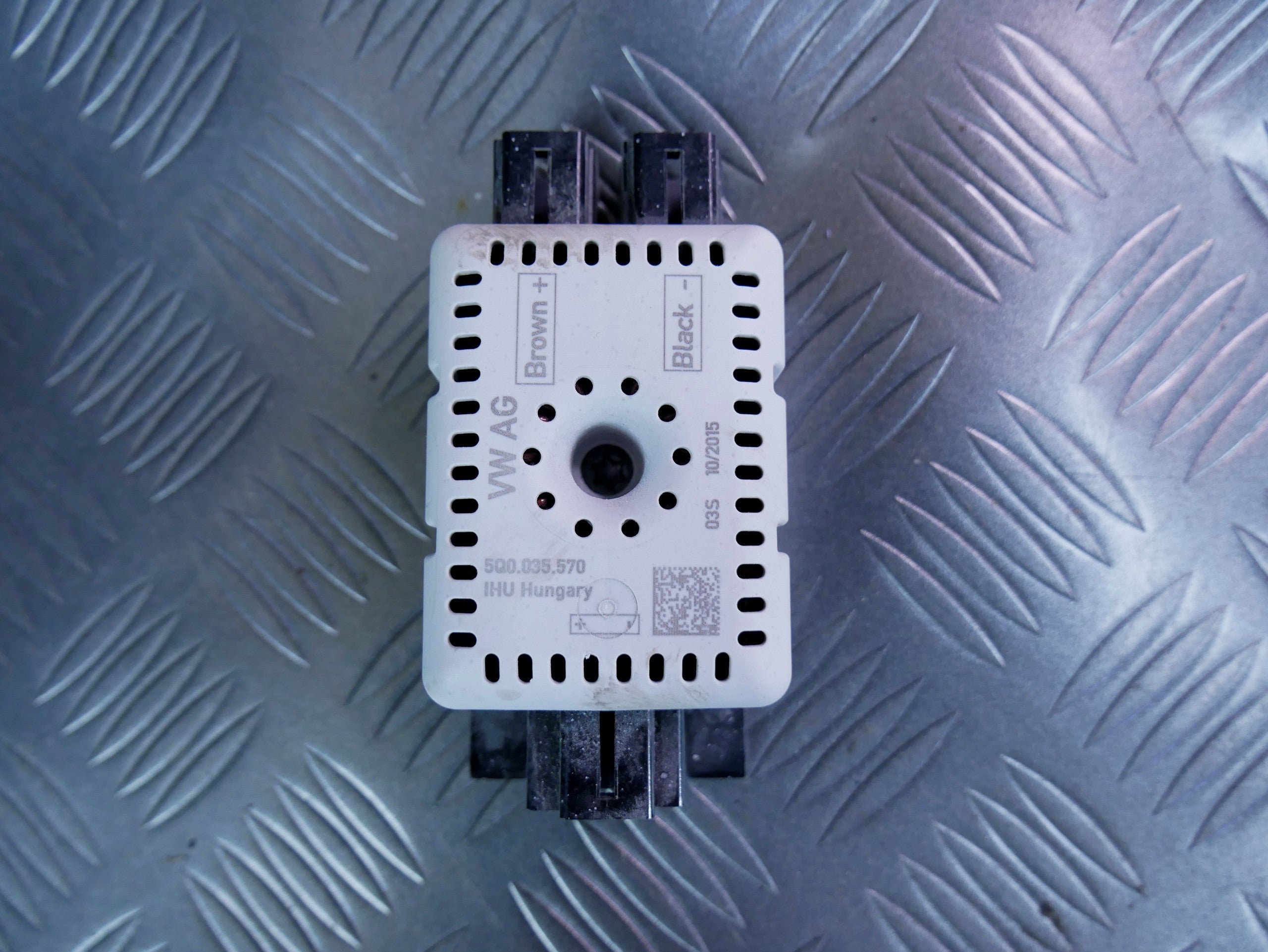 Filtr przeciwzakłóceniowy 5Q0035570 VW GOLF VII LIFT