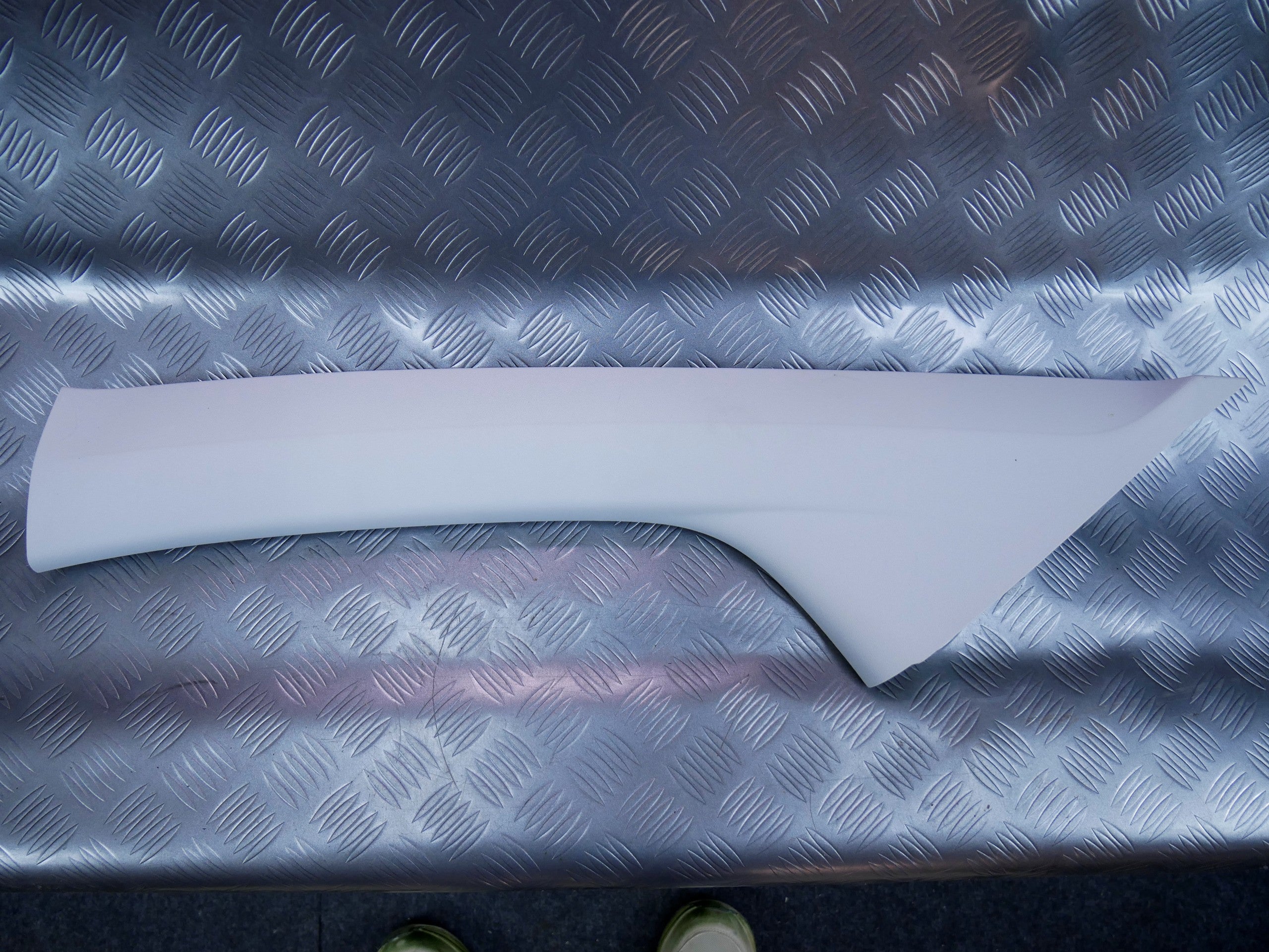 Osłona poszycie słupka przód przednie lewe 1S0867233C VW UP!