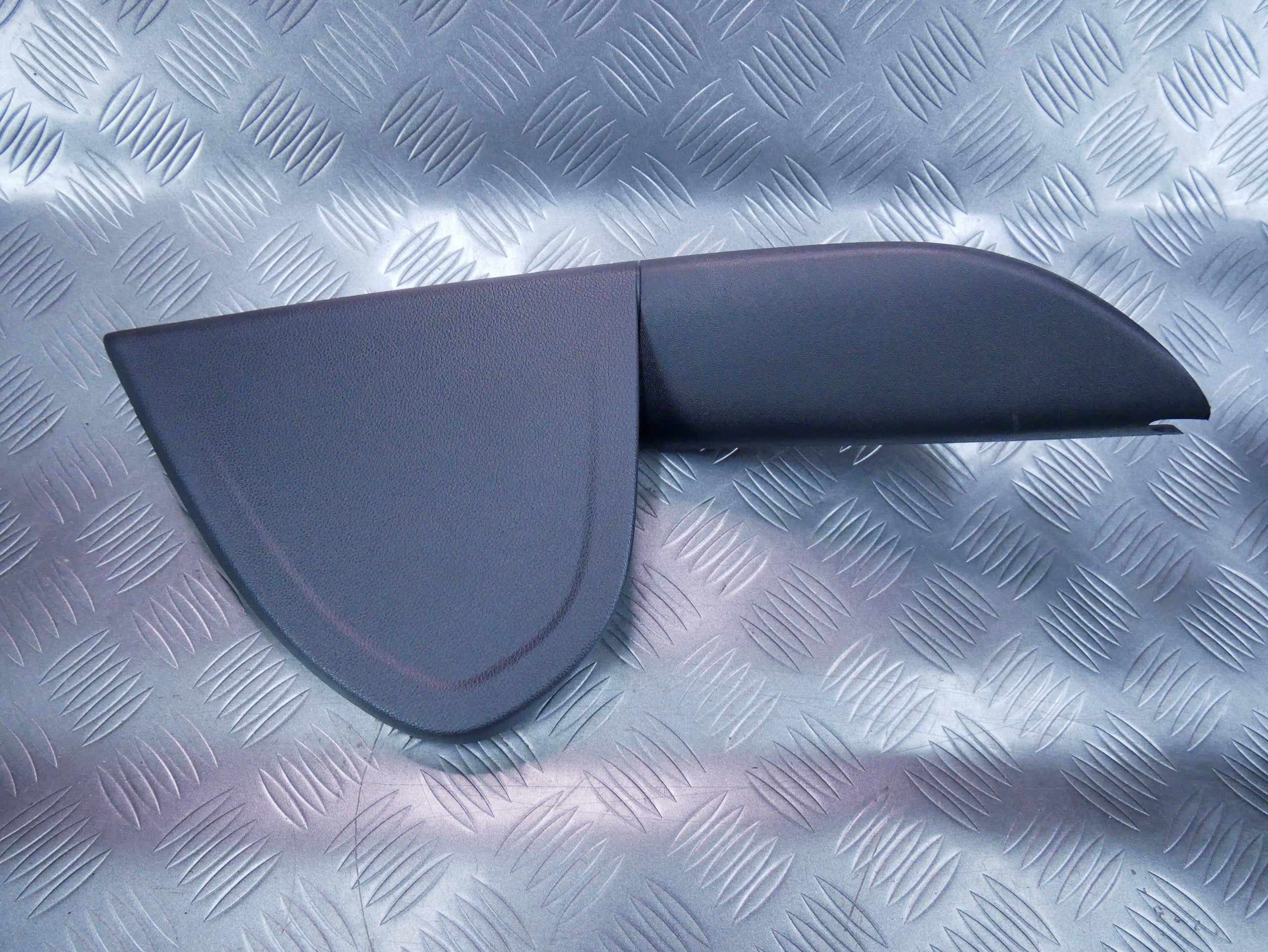 Osłona drzwi lusterka prawa 1S2837974E VW UP!