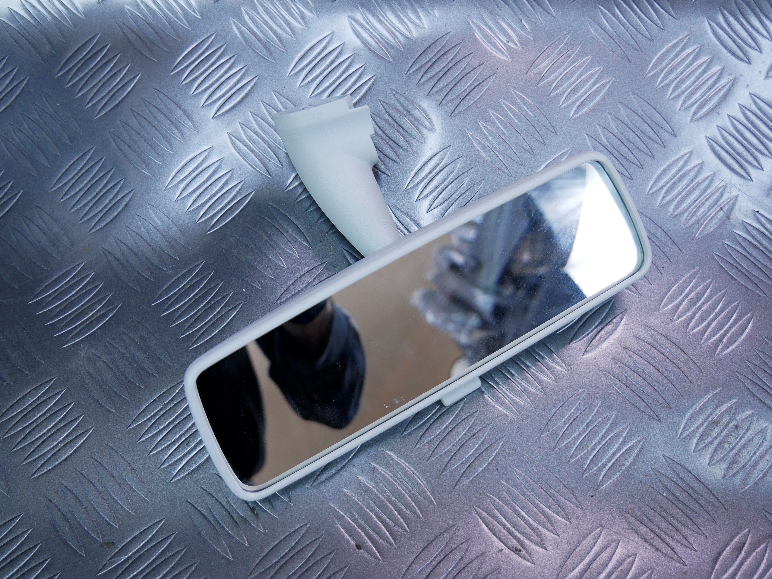 Lusterko wewnętrzne 1S0857511A VW UP! SKODA CITIGO