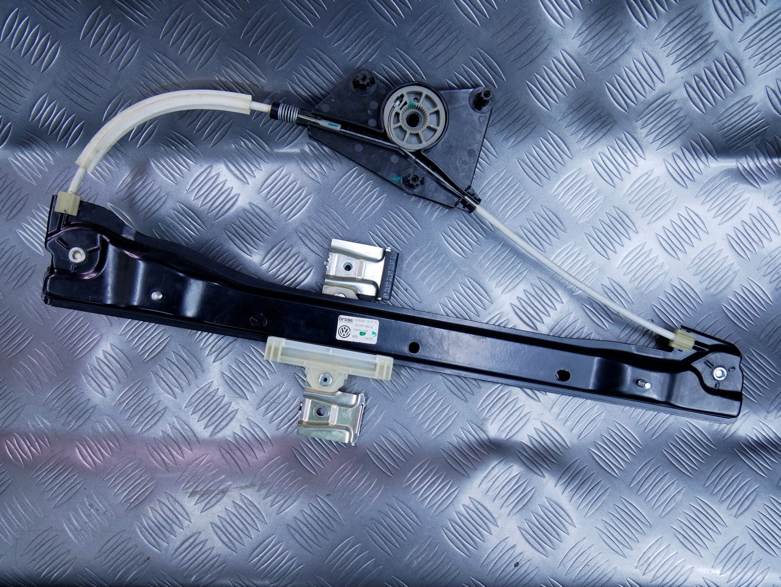 Mechanizm podnośnik szyby przód prawy 1S4837462A VW UP! CITIGO