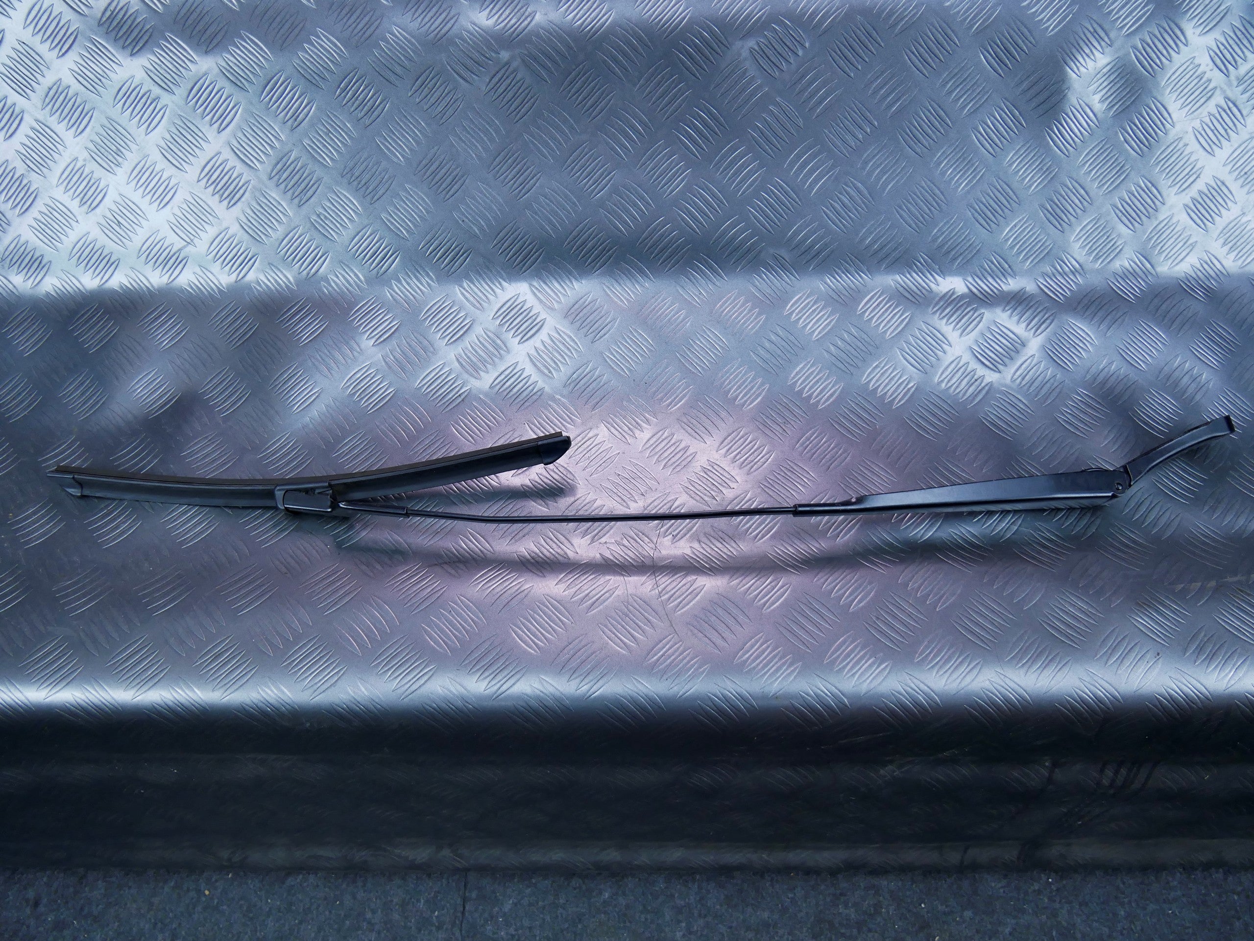 Wycieraczka lewa RHD 1S2955409 VW UP! SKODA CITIGO