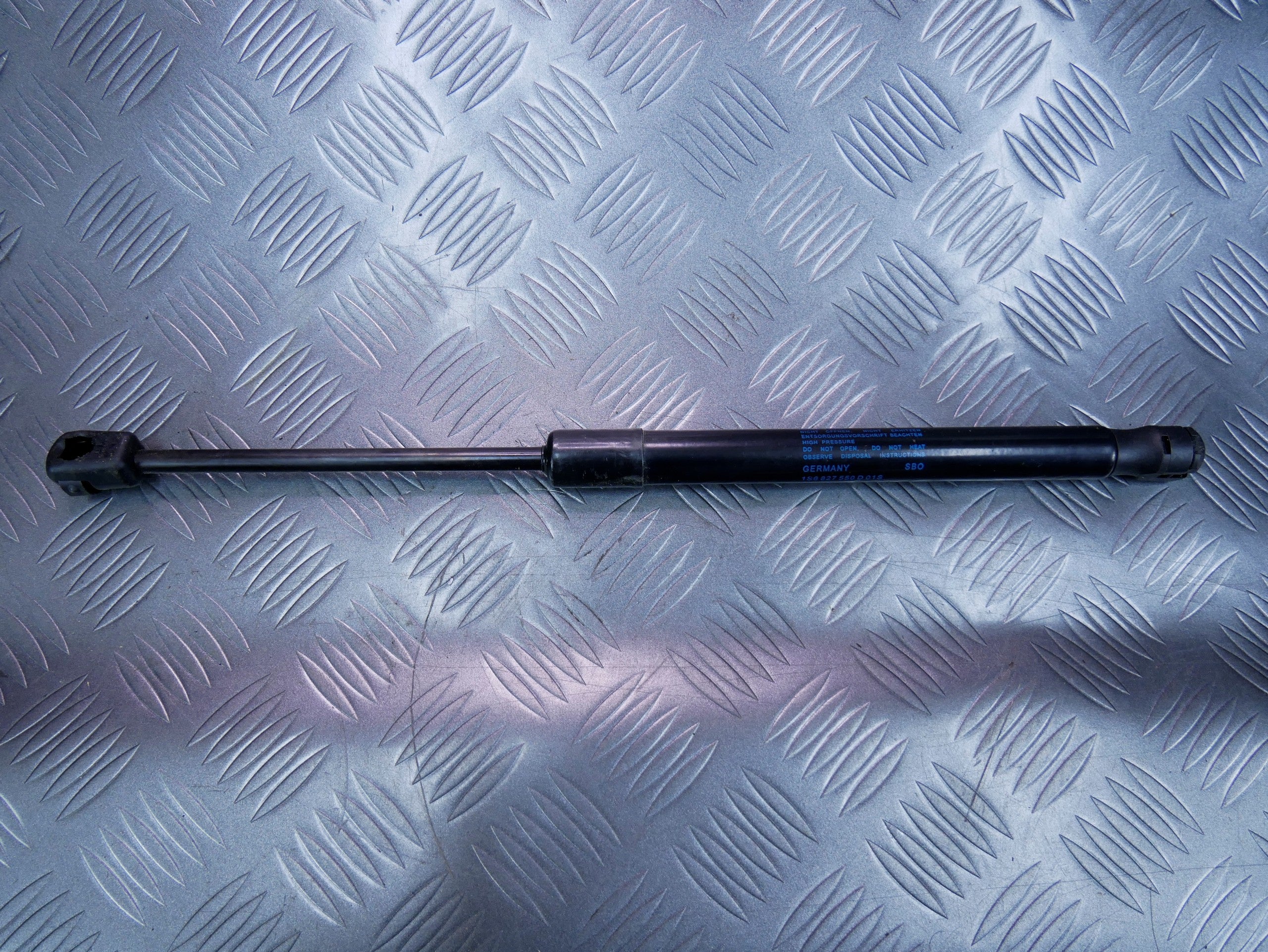 Siłownik teleskop klapy bagażnika 1S6827550D VW UP! SKODA CITIGO