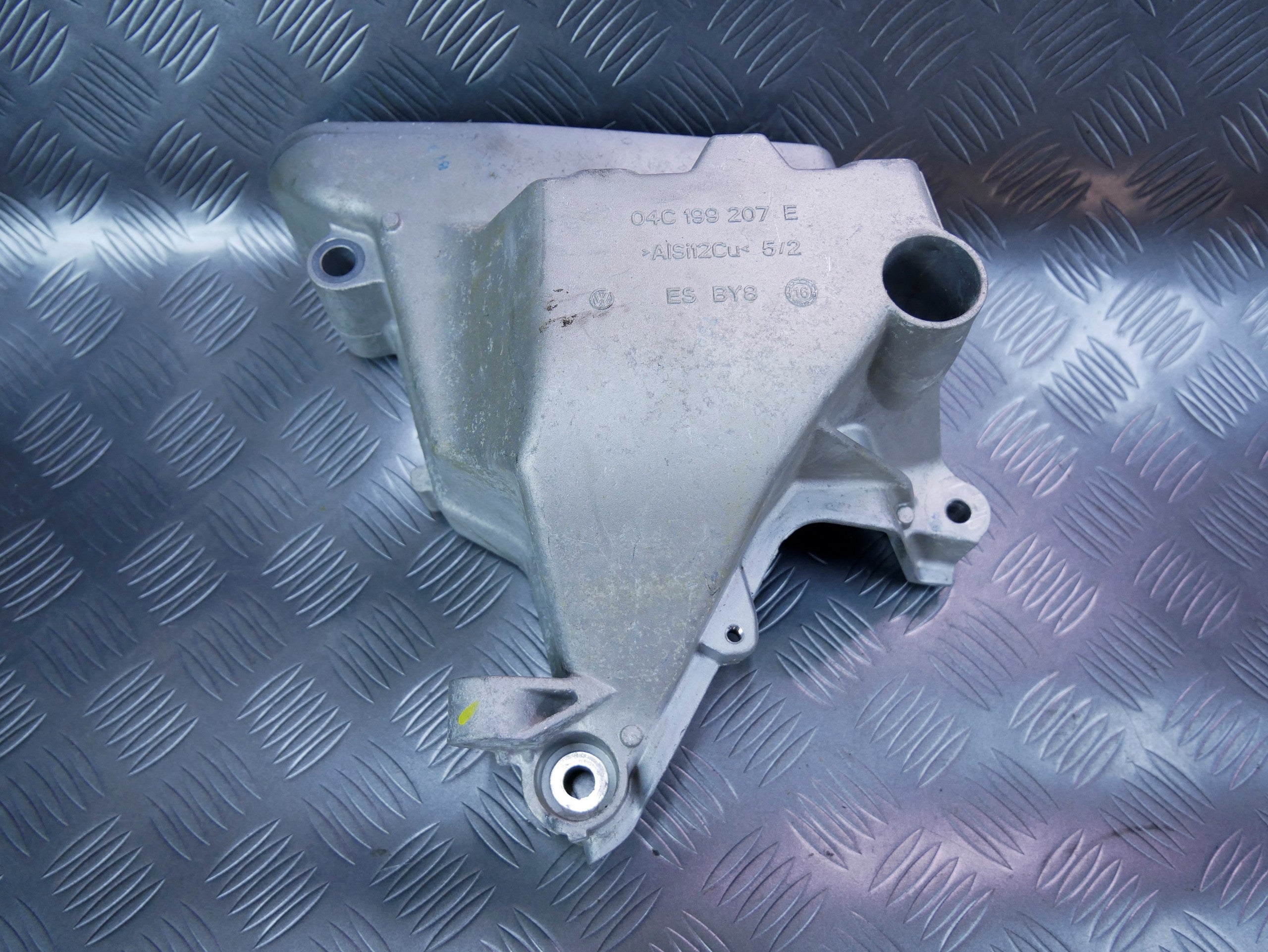 Łapa wspornik podpora silnika 04C199207E VW UP! CITIGO 1.0 MPI