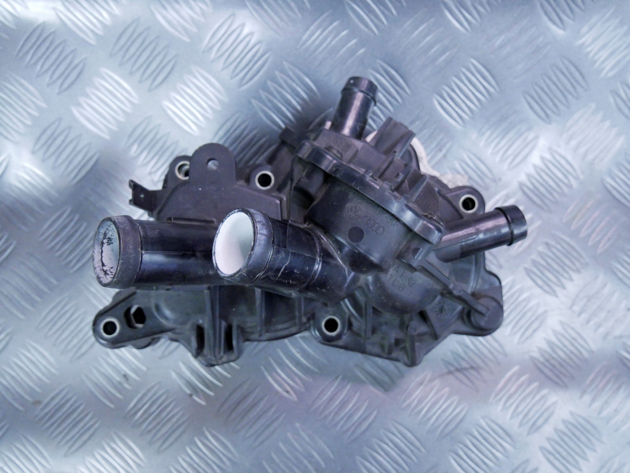 Pompa wody 04C121600F VW UP! SKODA CITIGO 1.0 MPI