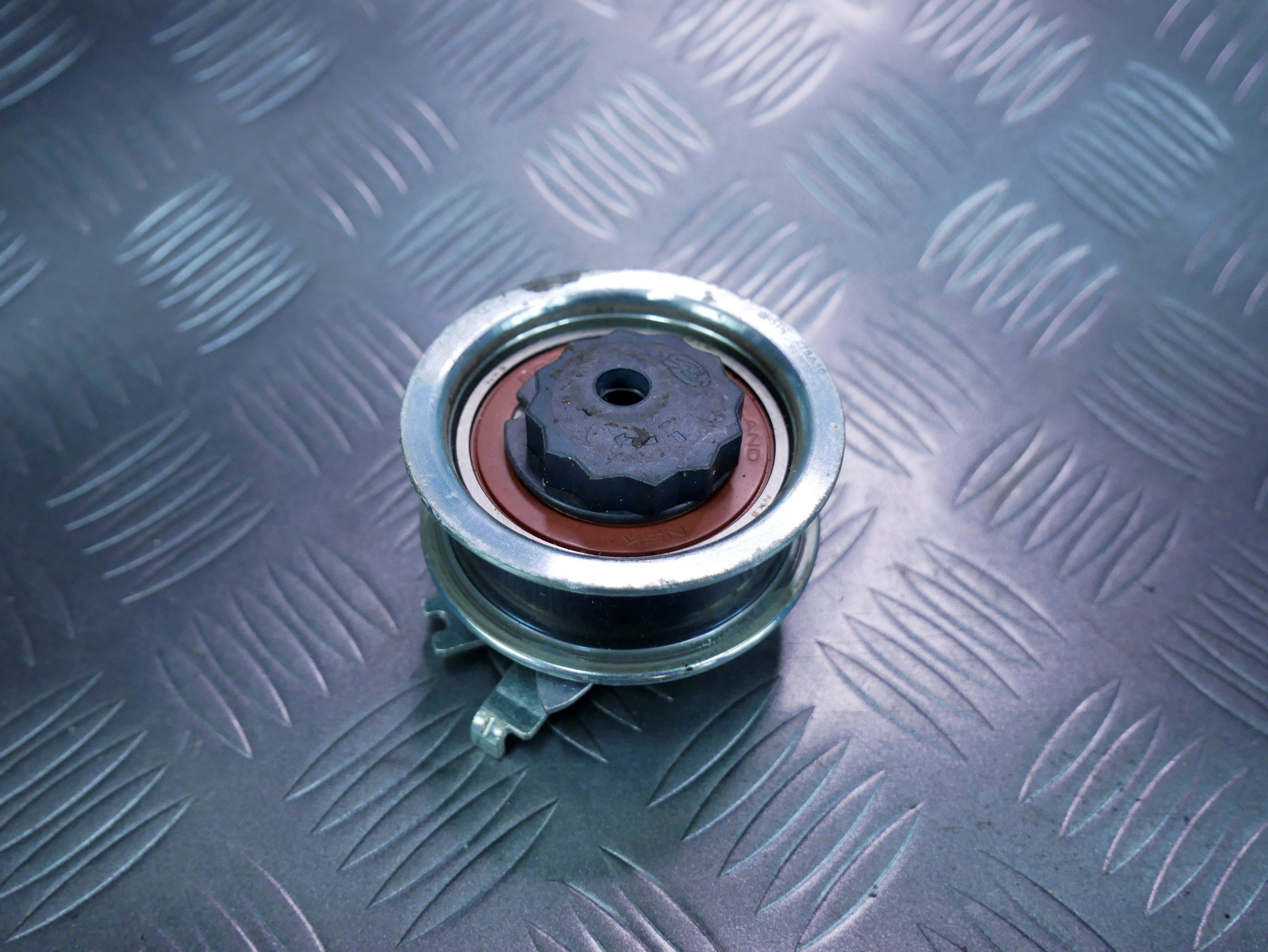 Rolka napinacz paska 04C109479K VW UP! SKODA CITIGO 1.0 MPI