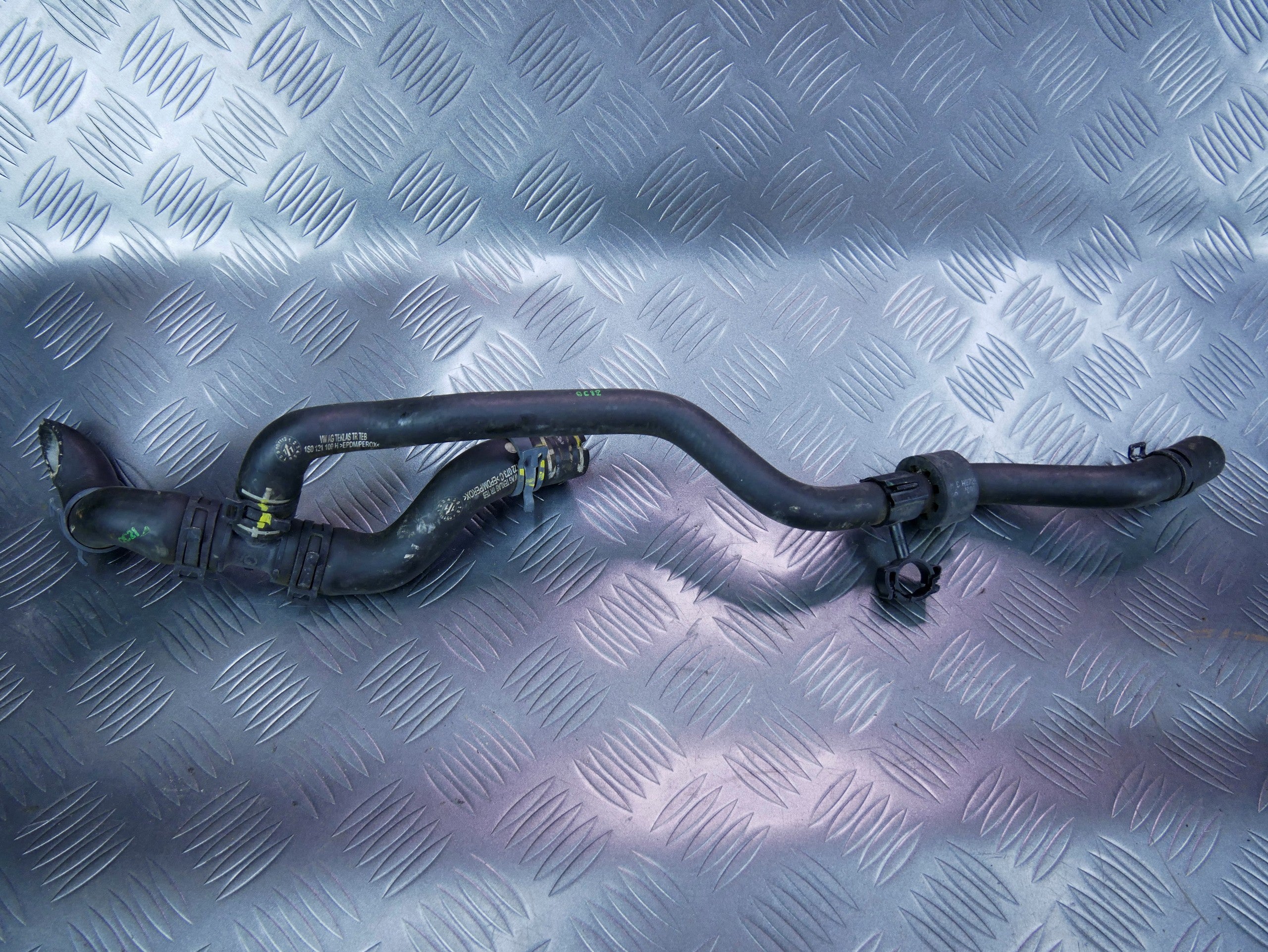 Rura wąż wody 1S0121109H VW UP! SKODA CITIGO 1.0 MPI