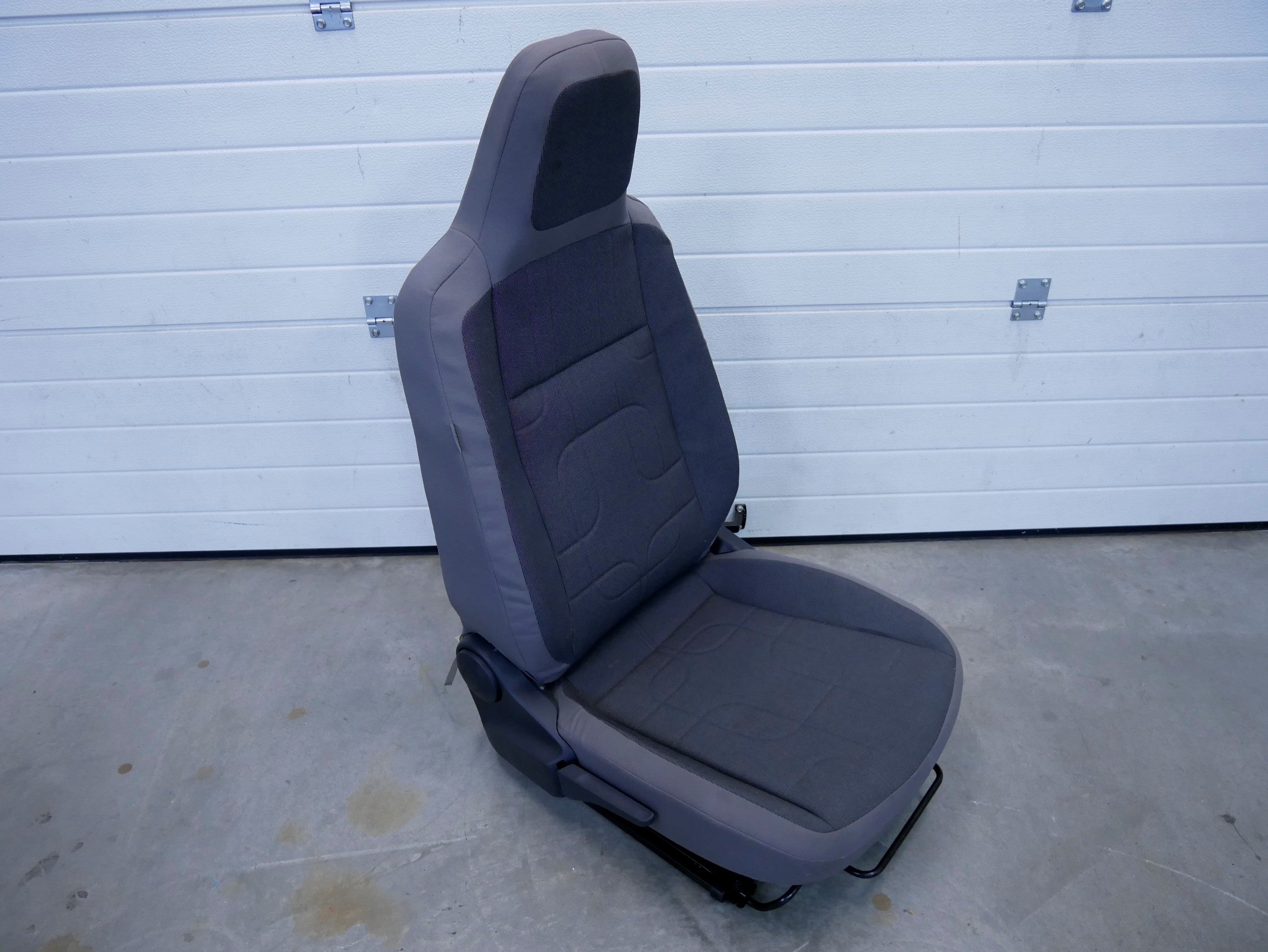 Fotel przód przedni prawy pasażera VW UP! SKODA CITIGO