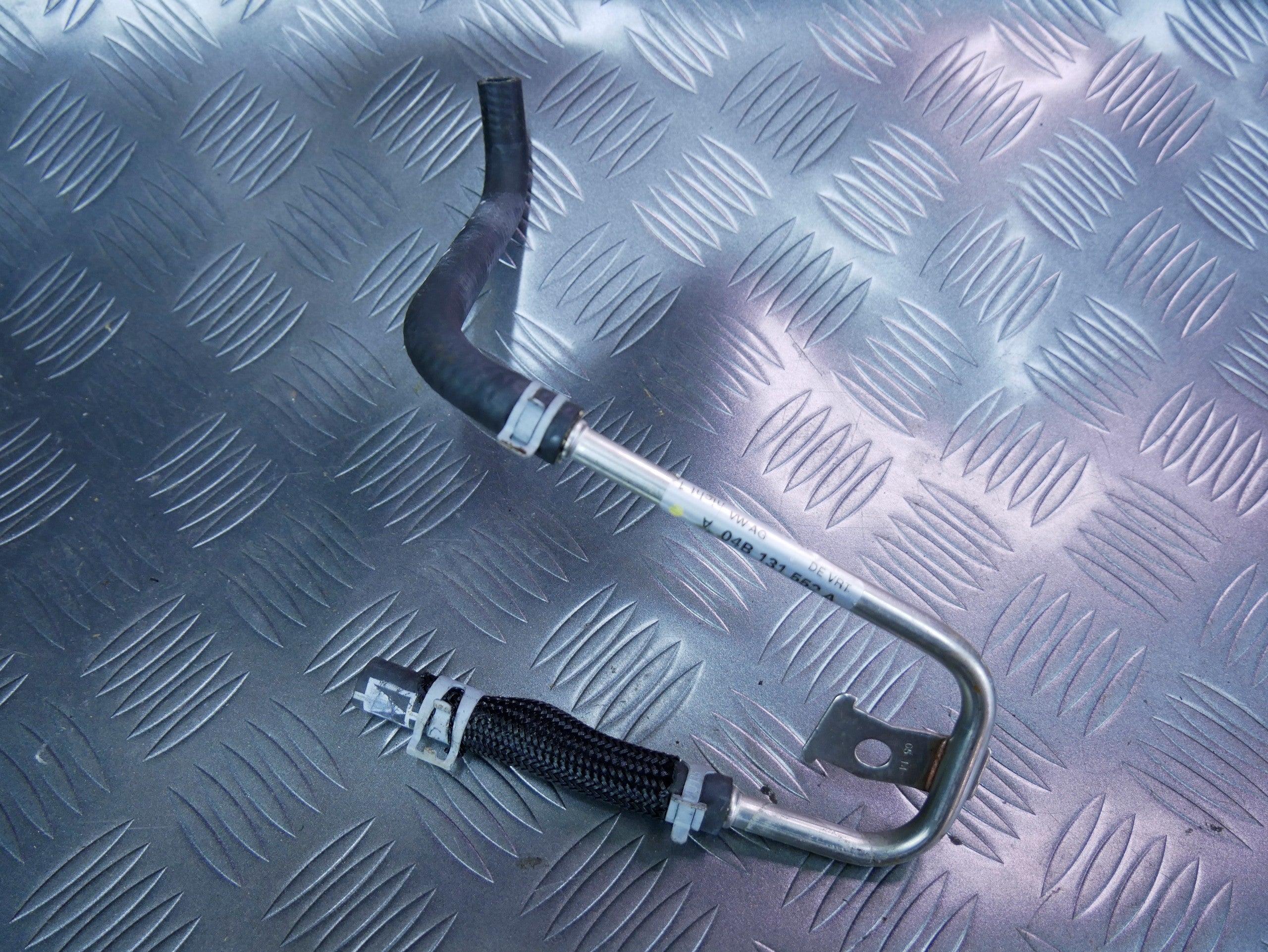 Rurka przewód DPF 04B131552A SKODA FABIA III 1.4 TDI