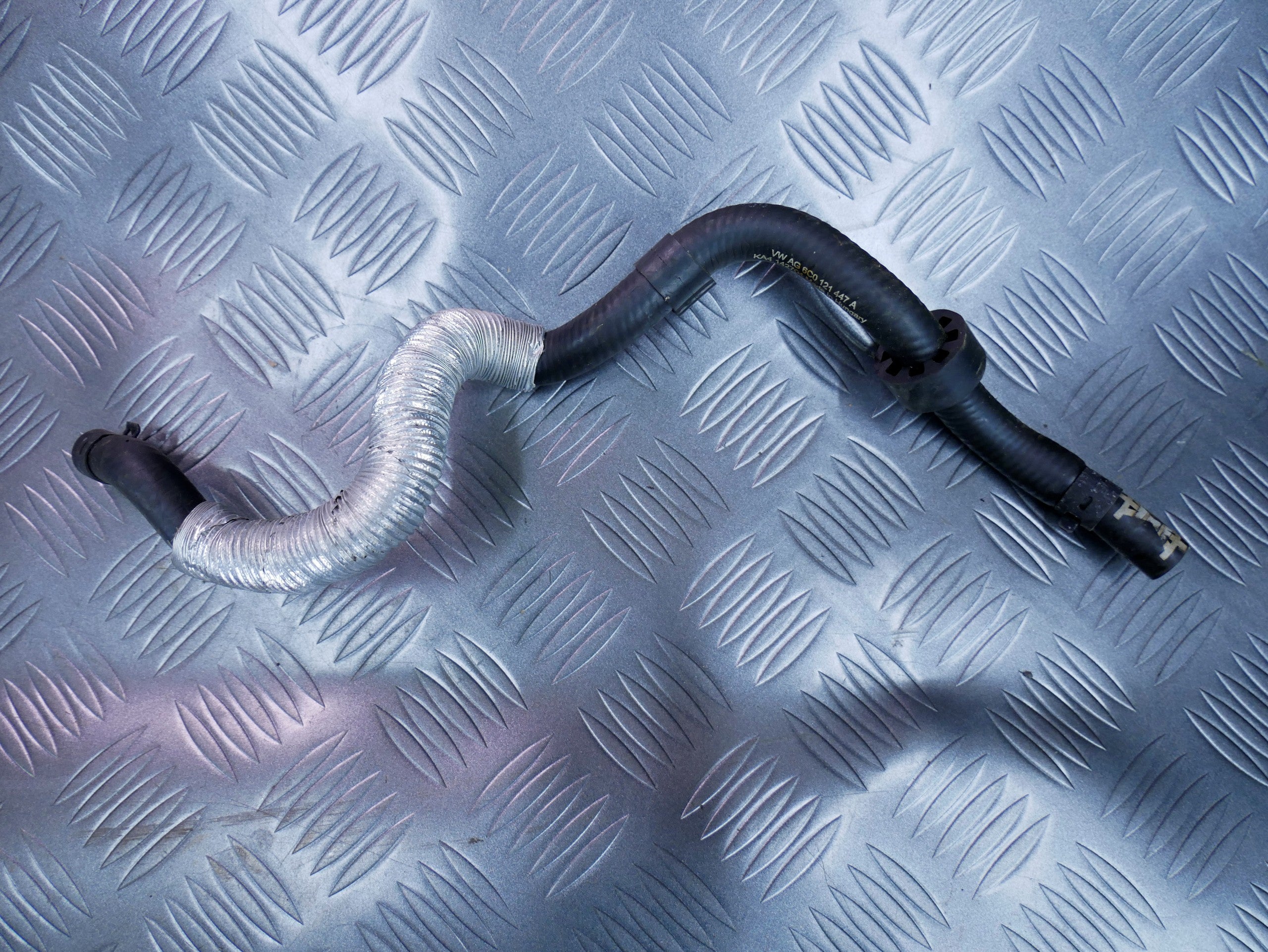 Rura wąż wody 6C0121447A SKODA FABIA III 1.4 TDI