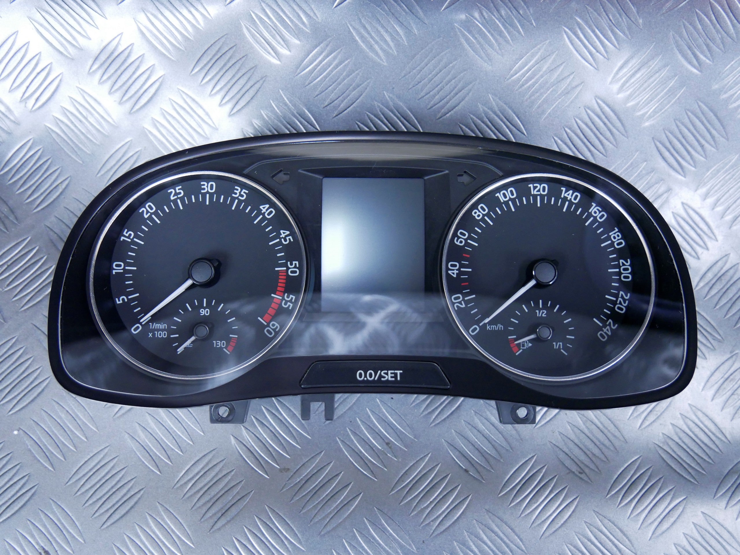 Licznik zegary 6V0920741 SKODA FABIA III 1.4 TDI