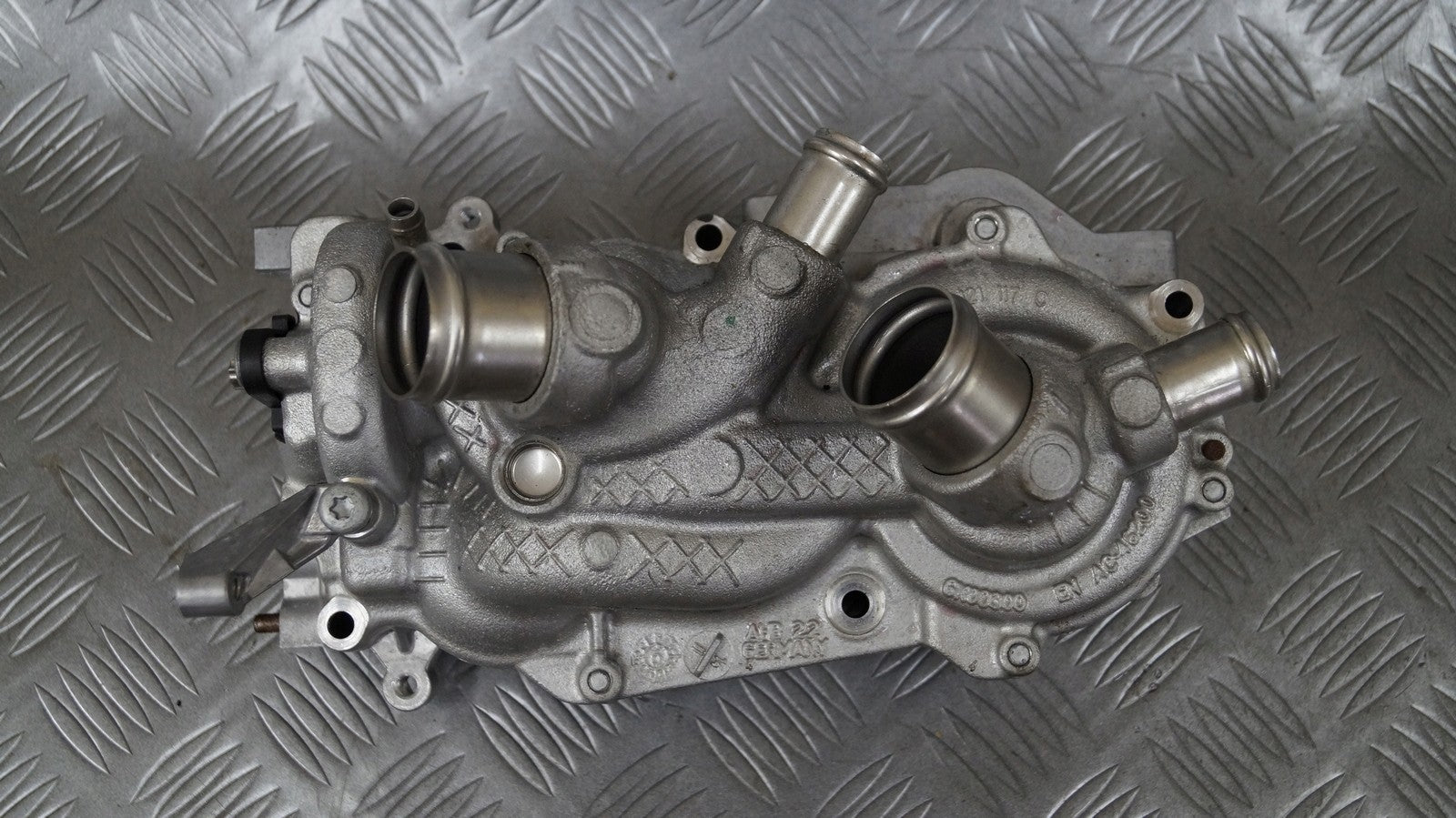 Pompa wody 05E121111G VW ARTEON 1.5 TSI