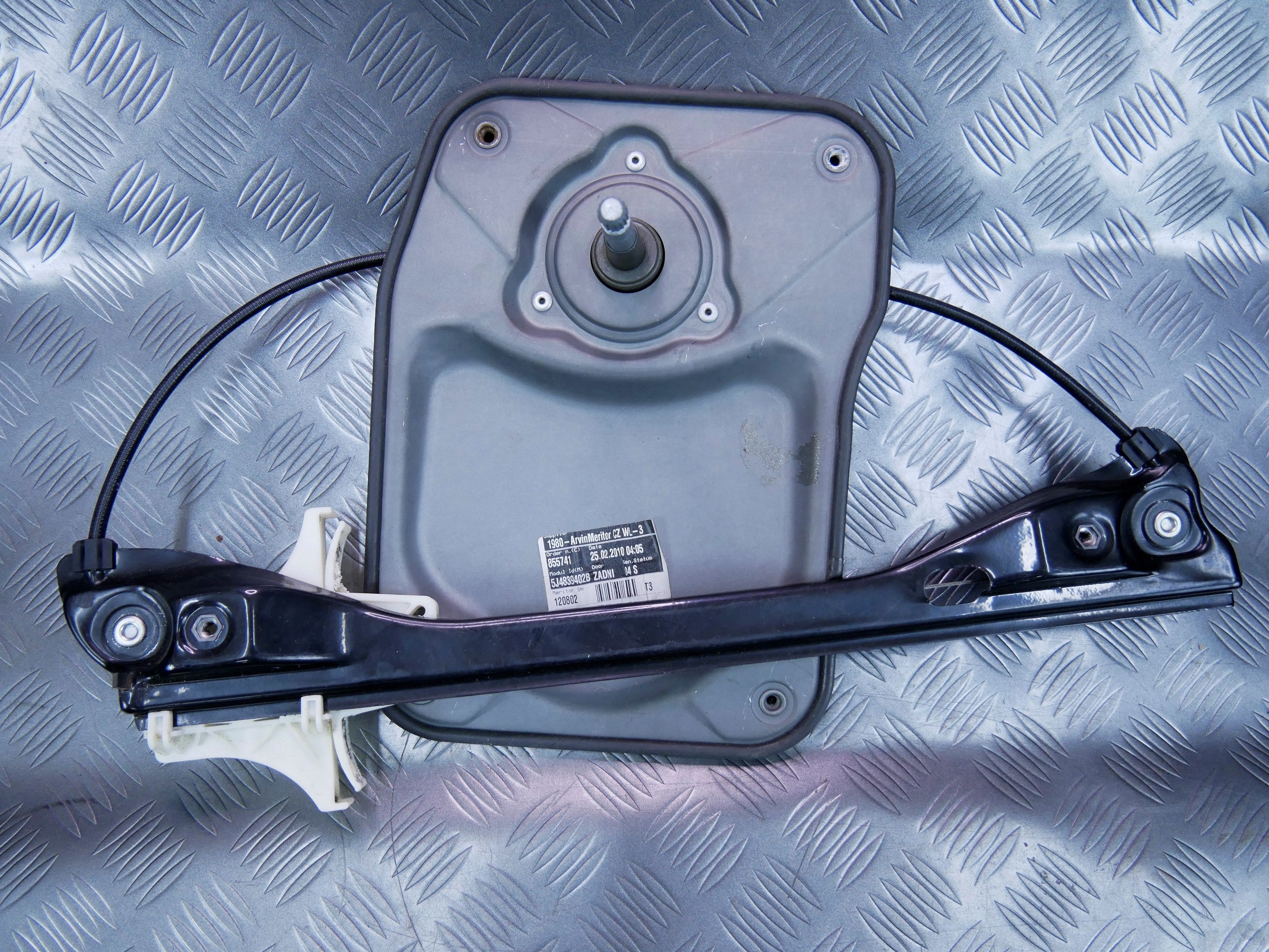 Mechanizm podnośnik drzwi szyby tył prawy 5J4839402B SKODA FABIA II