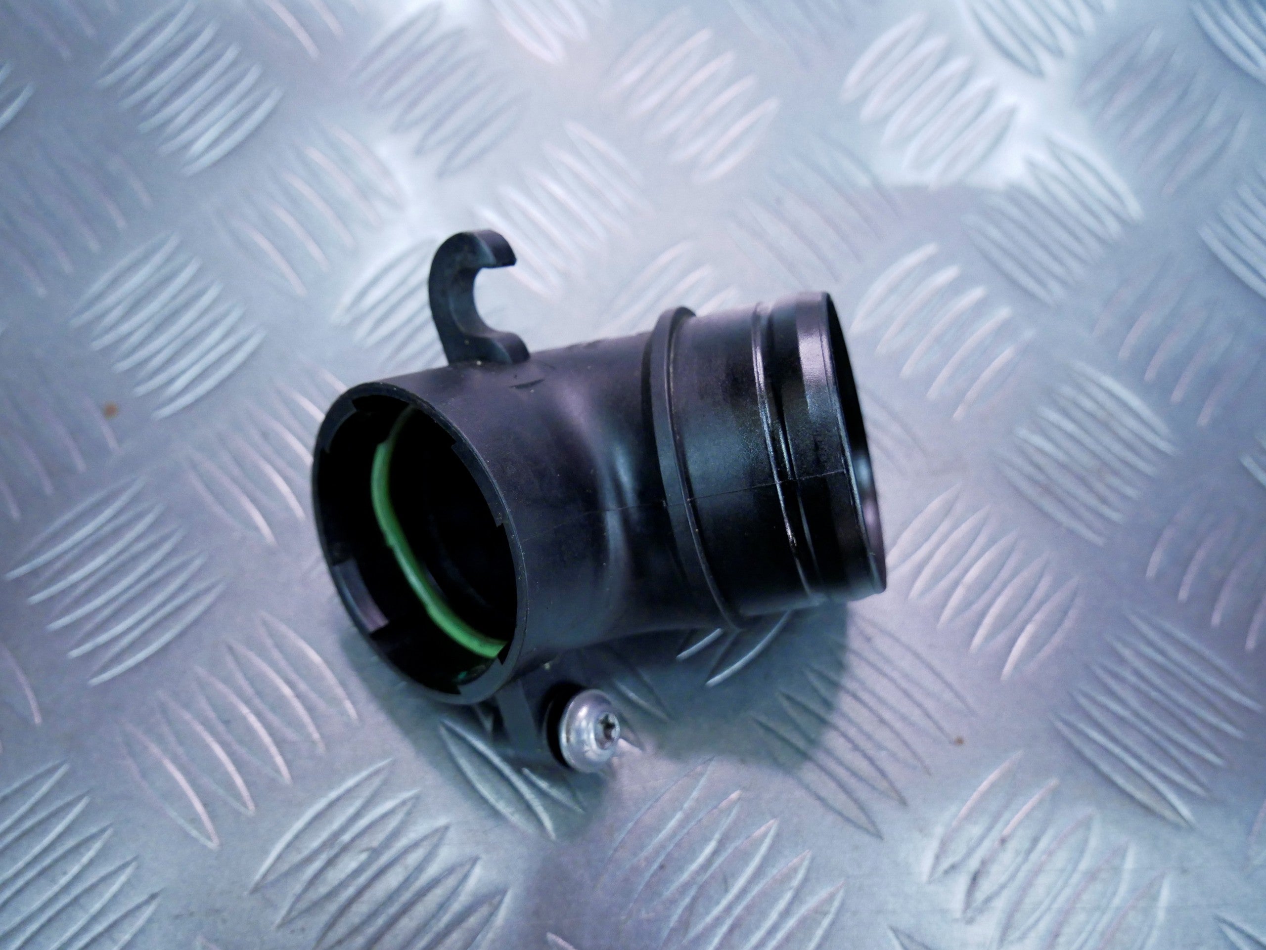 Rura króciec powietrza 6R0129635 SKODA FABIA II 1.2 TDI