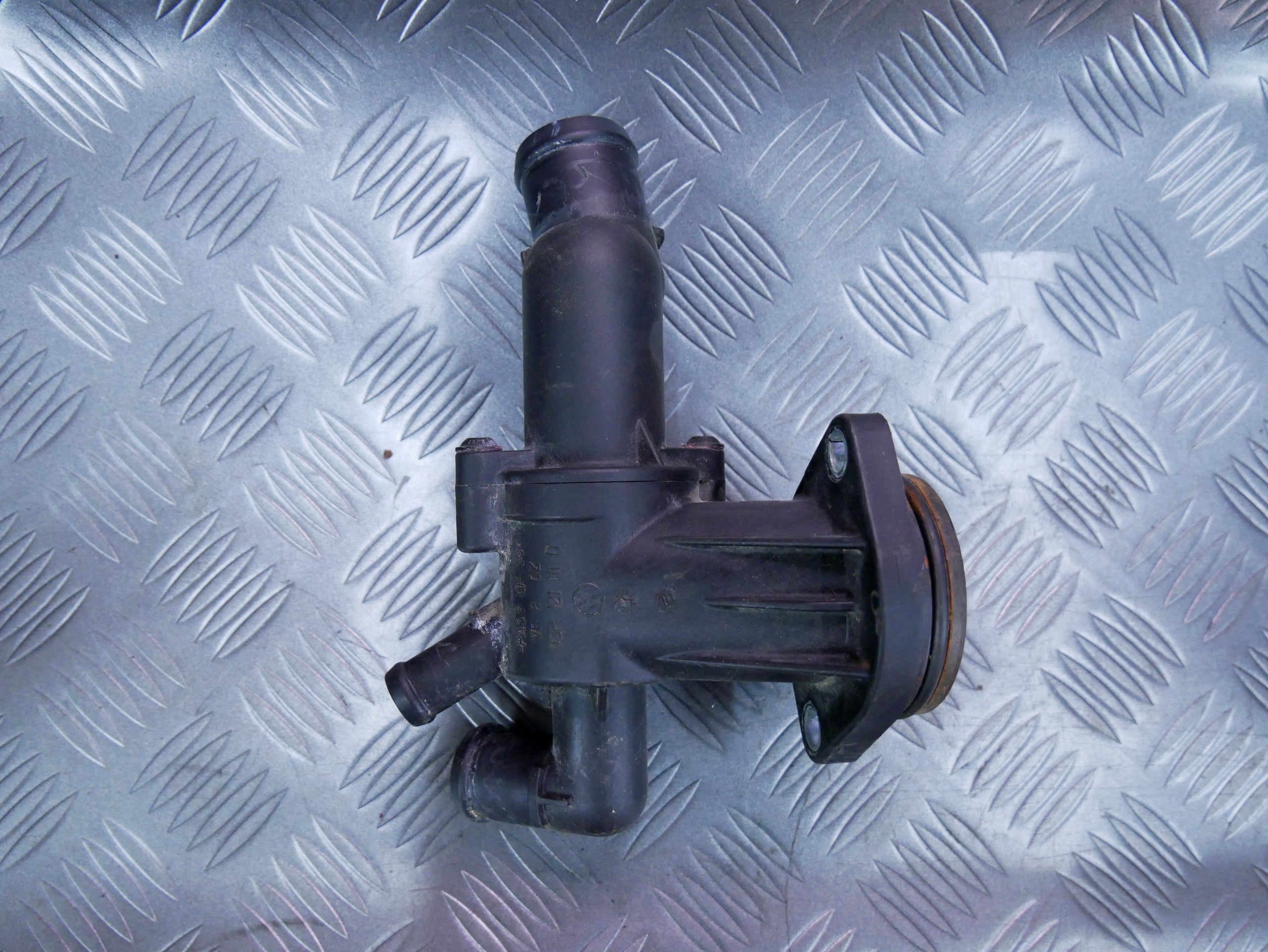 Obudowa termostatu 03P121111D SKODA FABIA II 1.2 TDI