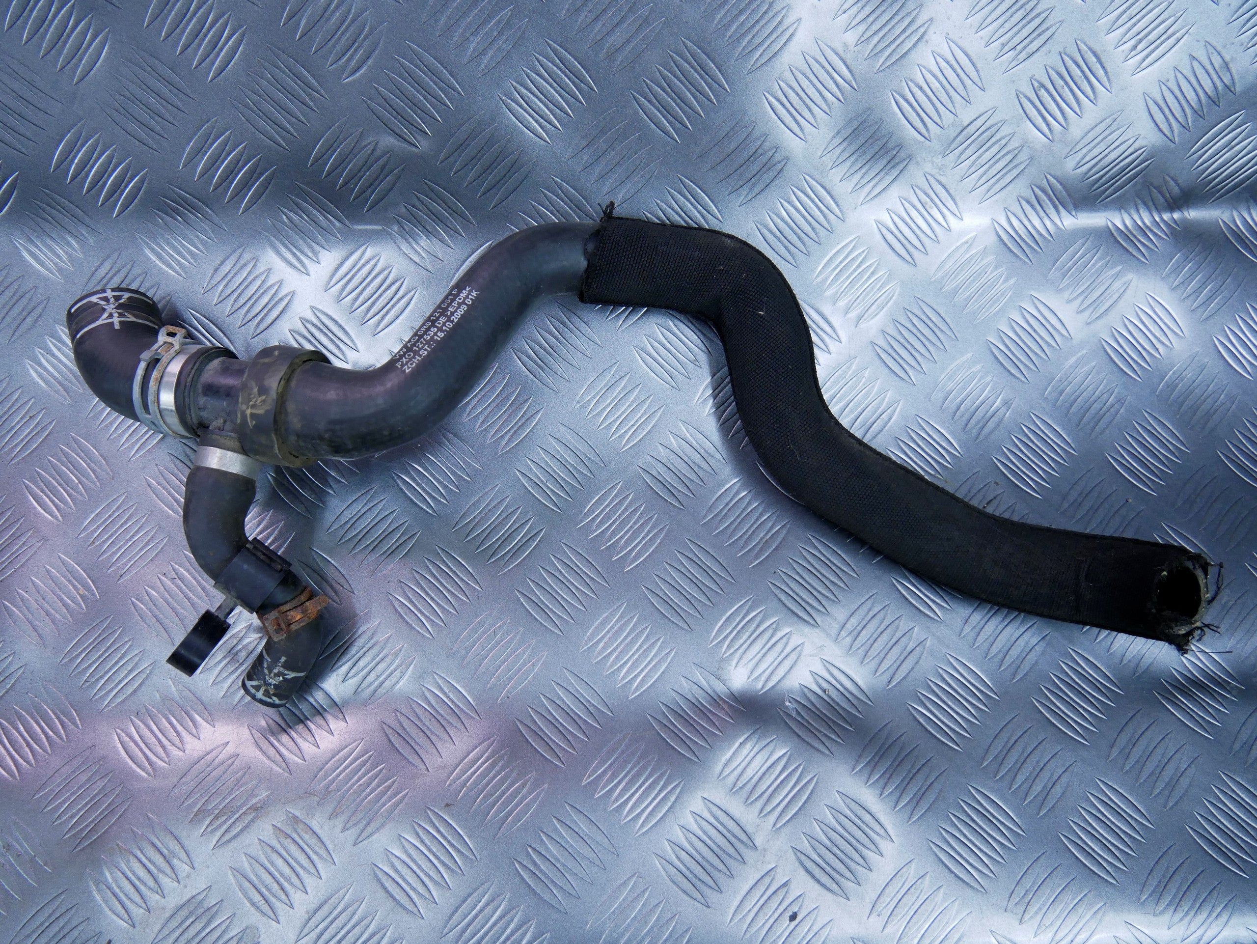 Rura wąż wody 6R0121051P SKODA FABIA II 1.2 TDI