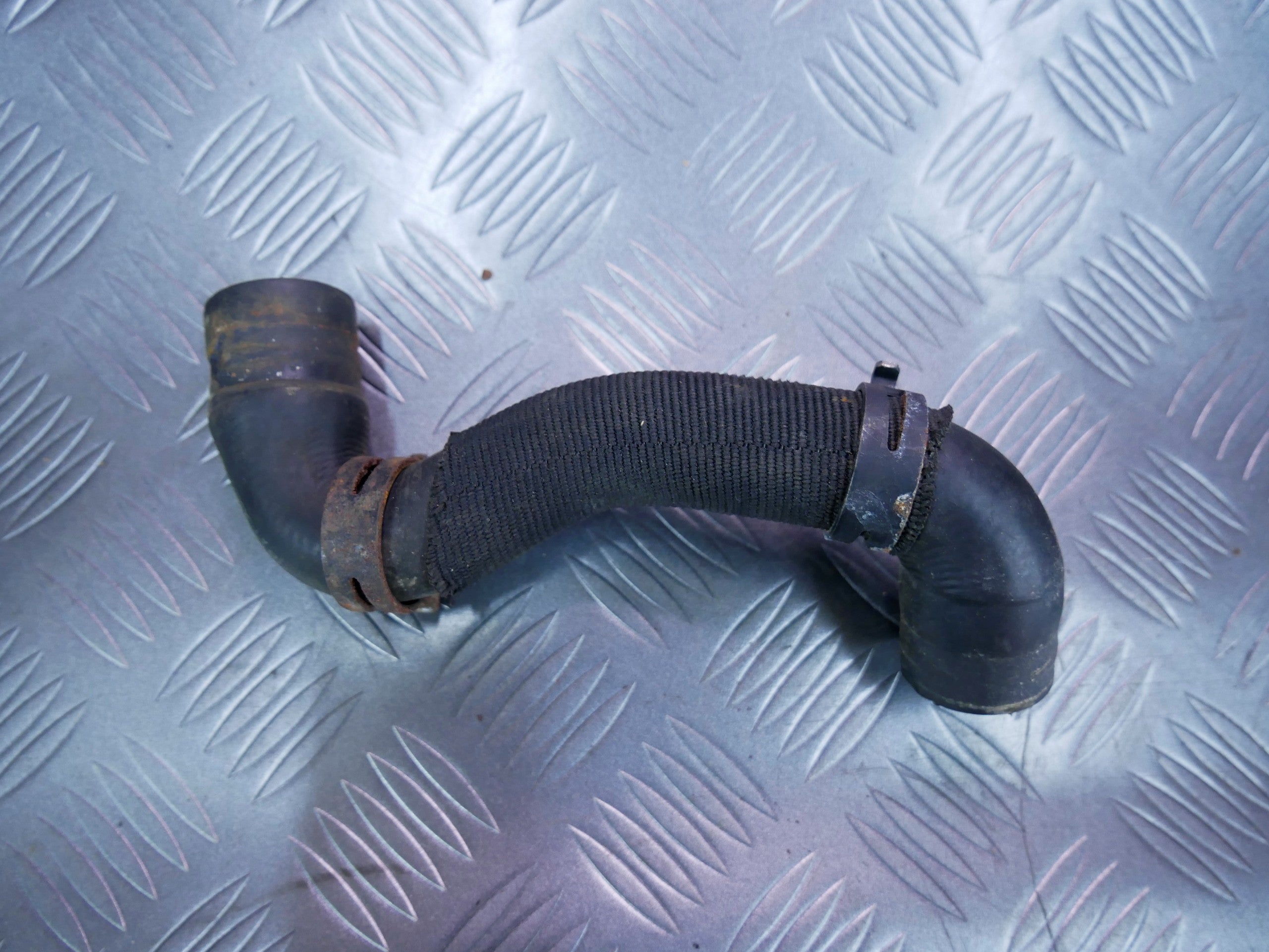 Rura wąż wody 03P121157A SKODA FABIA II 1.2 TDI