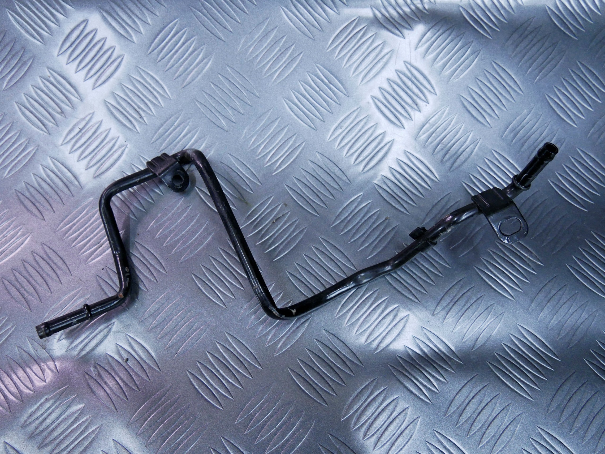 Rurka przewód wody 6R0121070K SKODA FABIA II 1.2 TDI