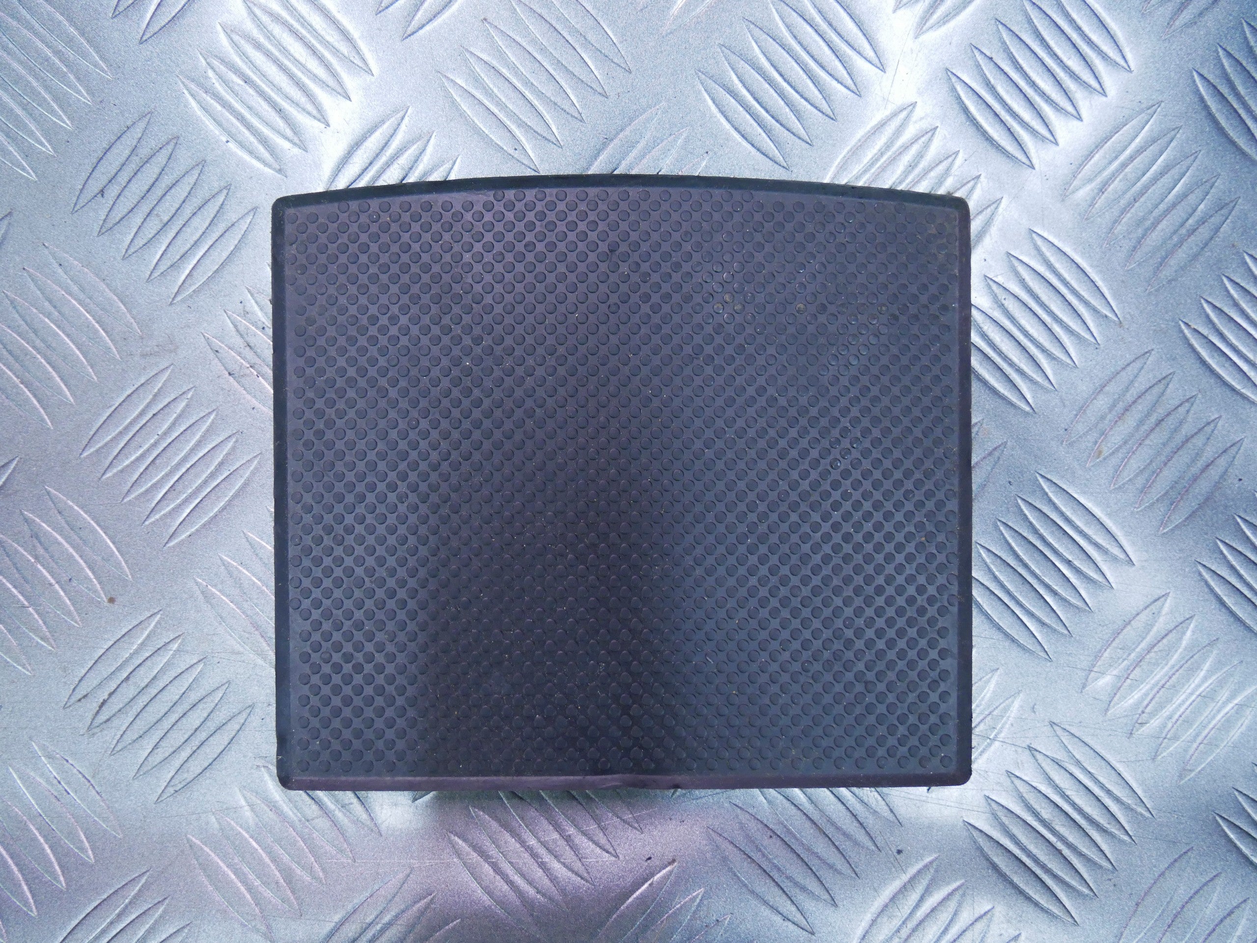 Wkład guma wnęki schowka 7L6864477 VW TOUAREG 7L