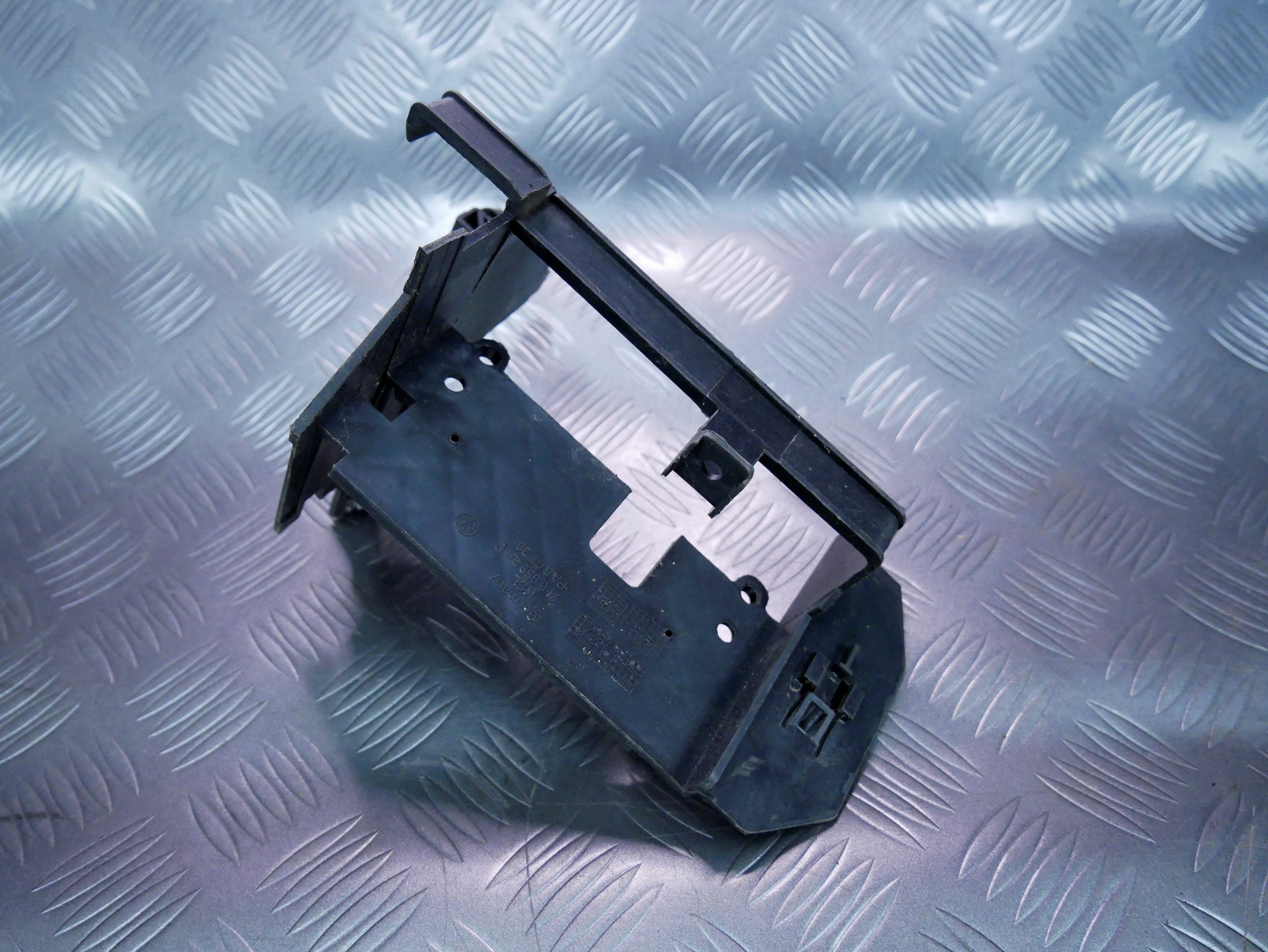 Uchwyt mocowanie sterownika 7L6959191C VW TOUAREG 7L