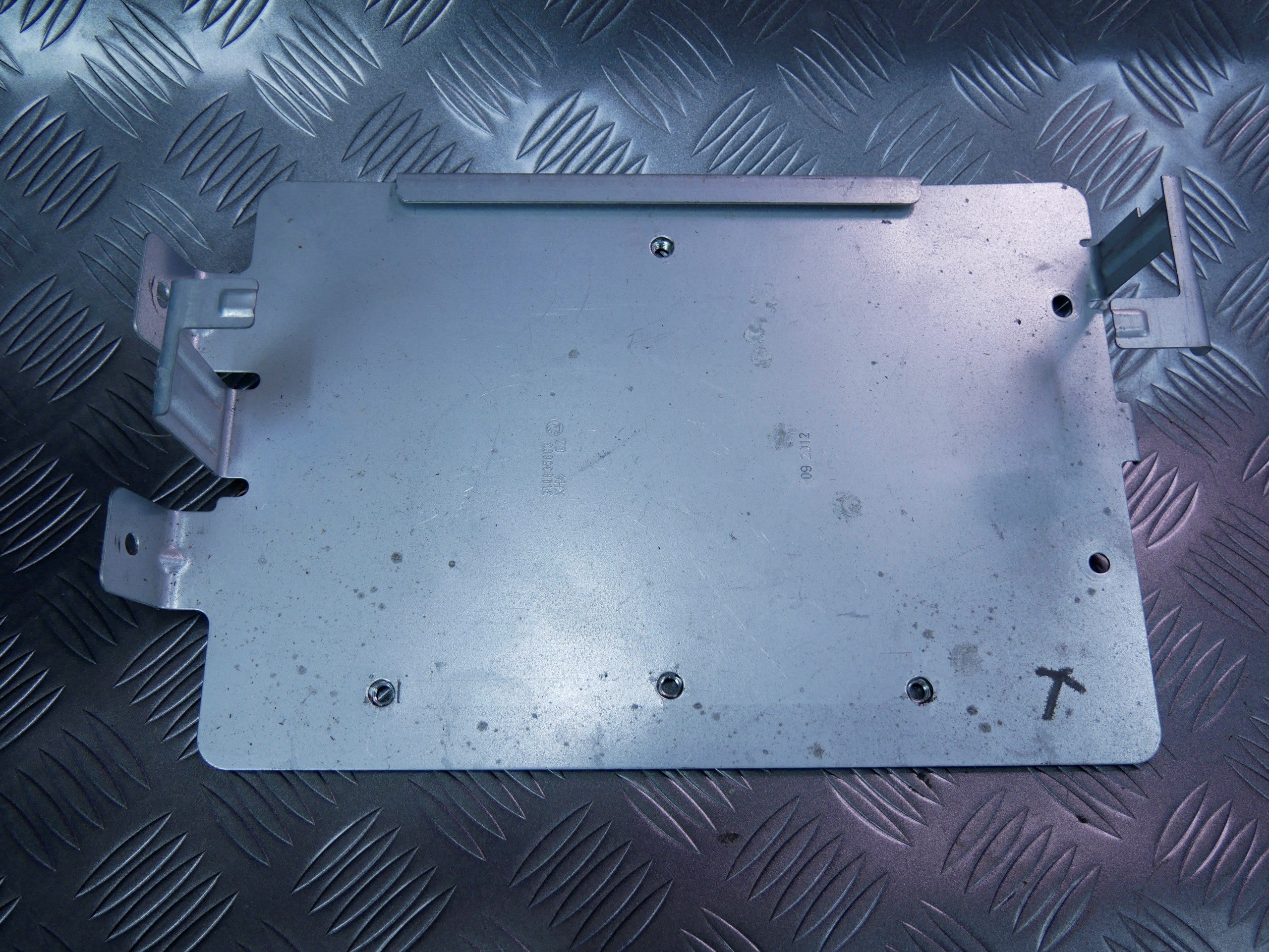 Mocowanie sterownika 3T0035883 SKODA SUPERB II