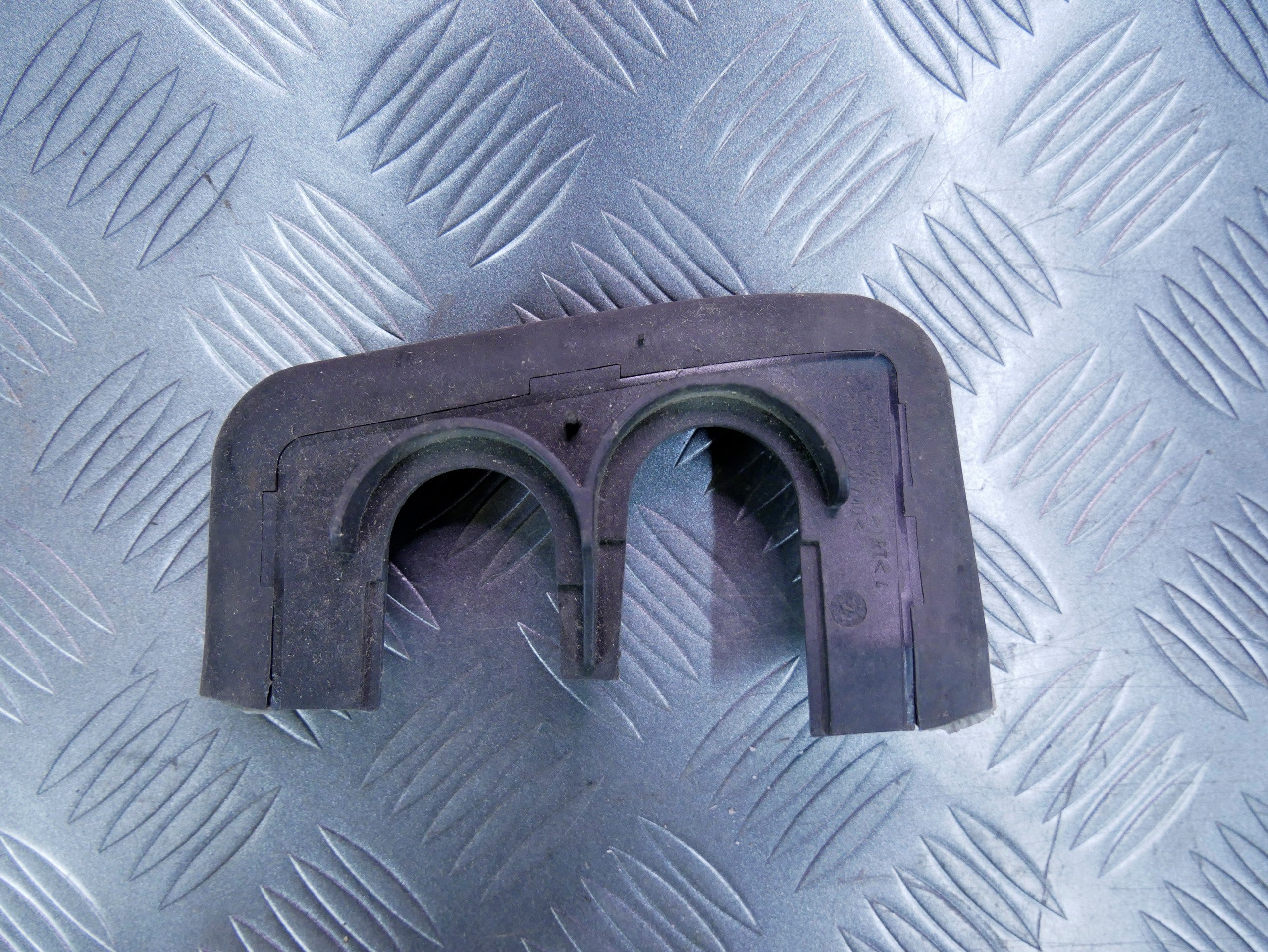 Kanał przelotka instalacji 1K0971866 SKODA SUPERB II