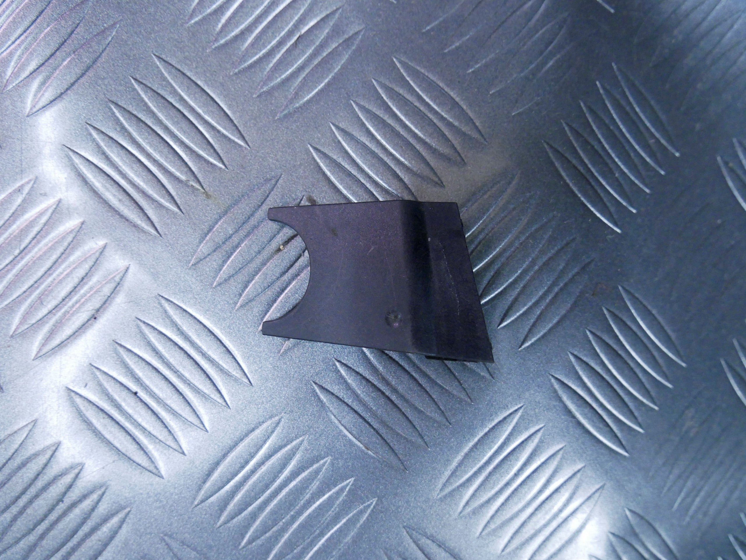 Osłona zaślepka 1K0971908A SKODA SUPERB II 3T0