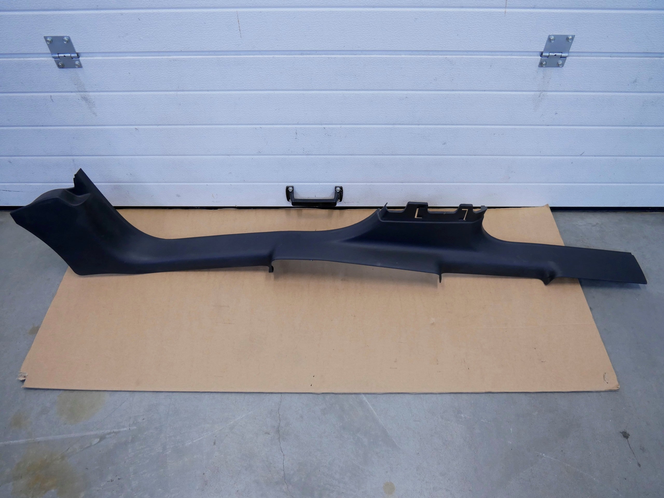 Listwa osłona progu prawa 13265403 OPEL MERIVA B