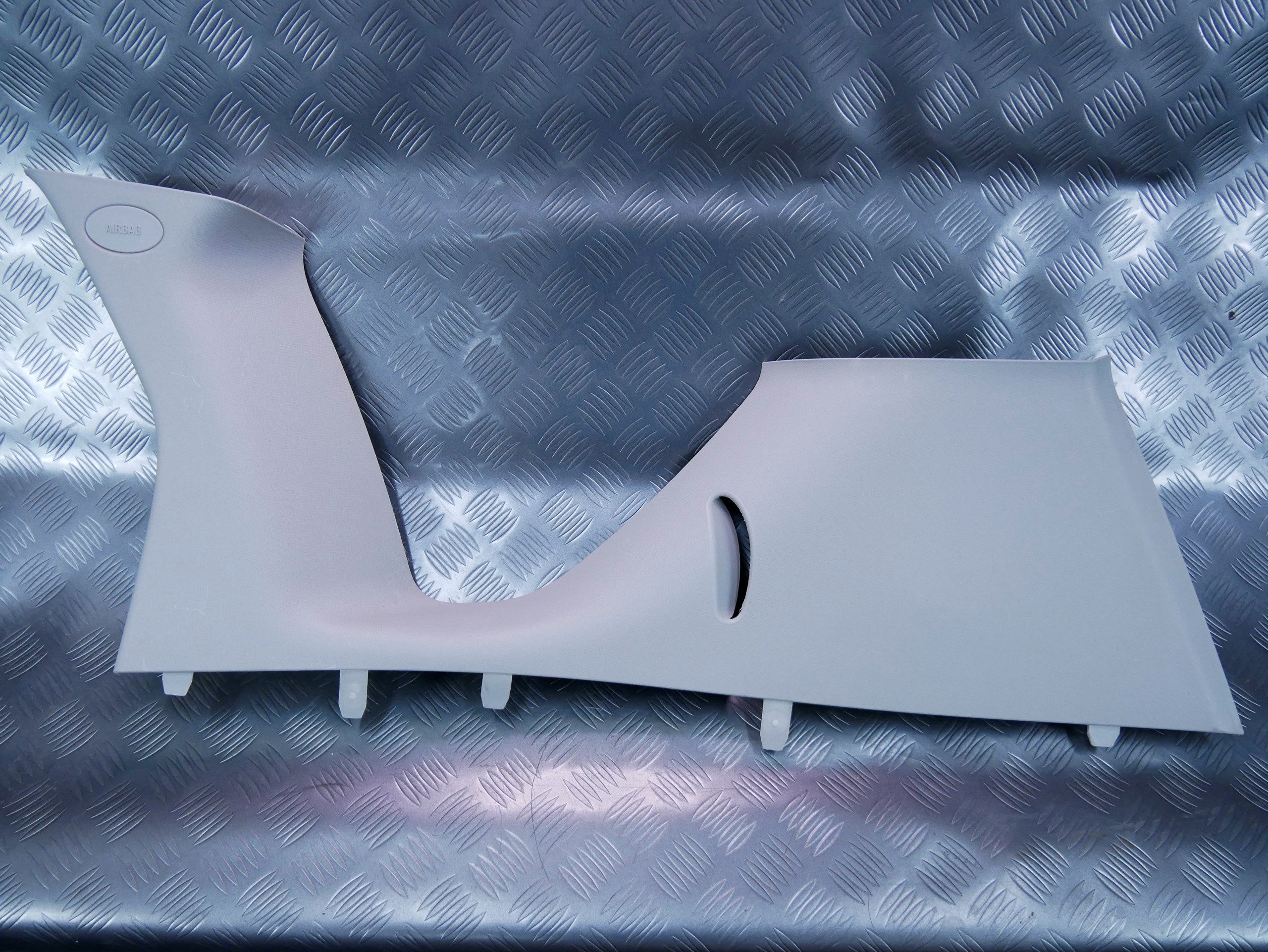 Osłona słupka tył tylna prawa 13265392 OPEL MERIVA B