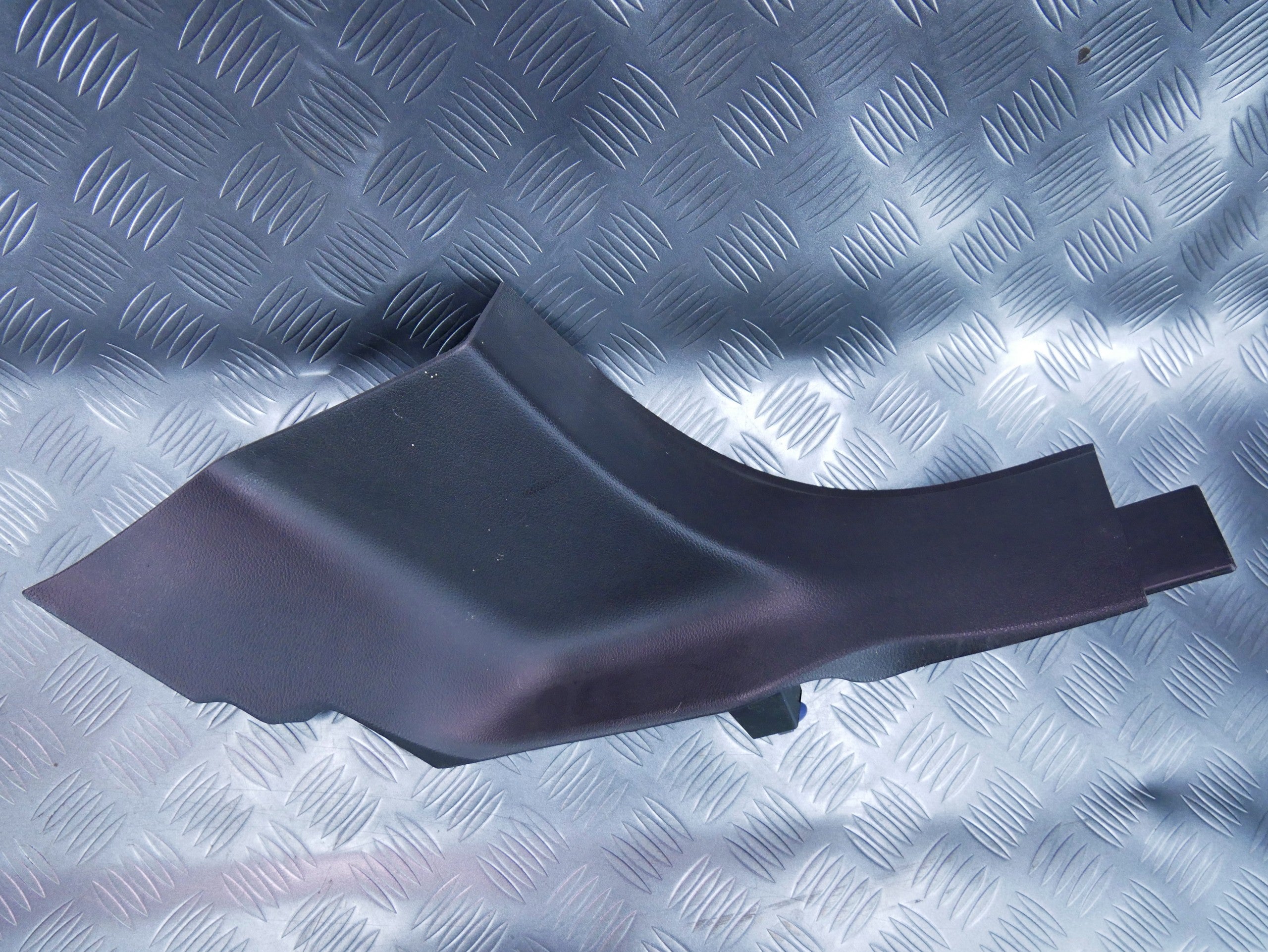 Osłona progu tył tylna lewa 13265406 OPEL MERIVA B