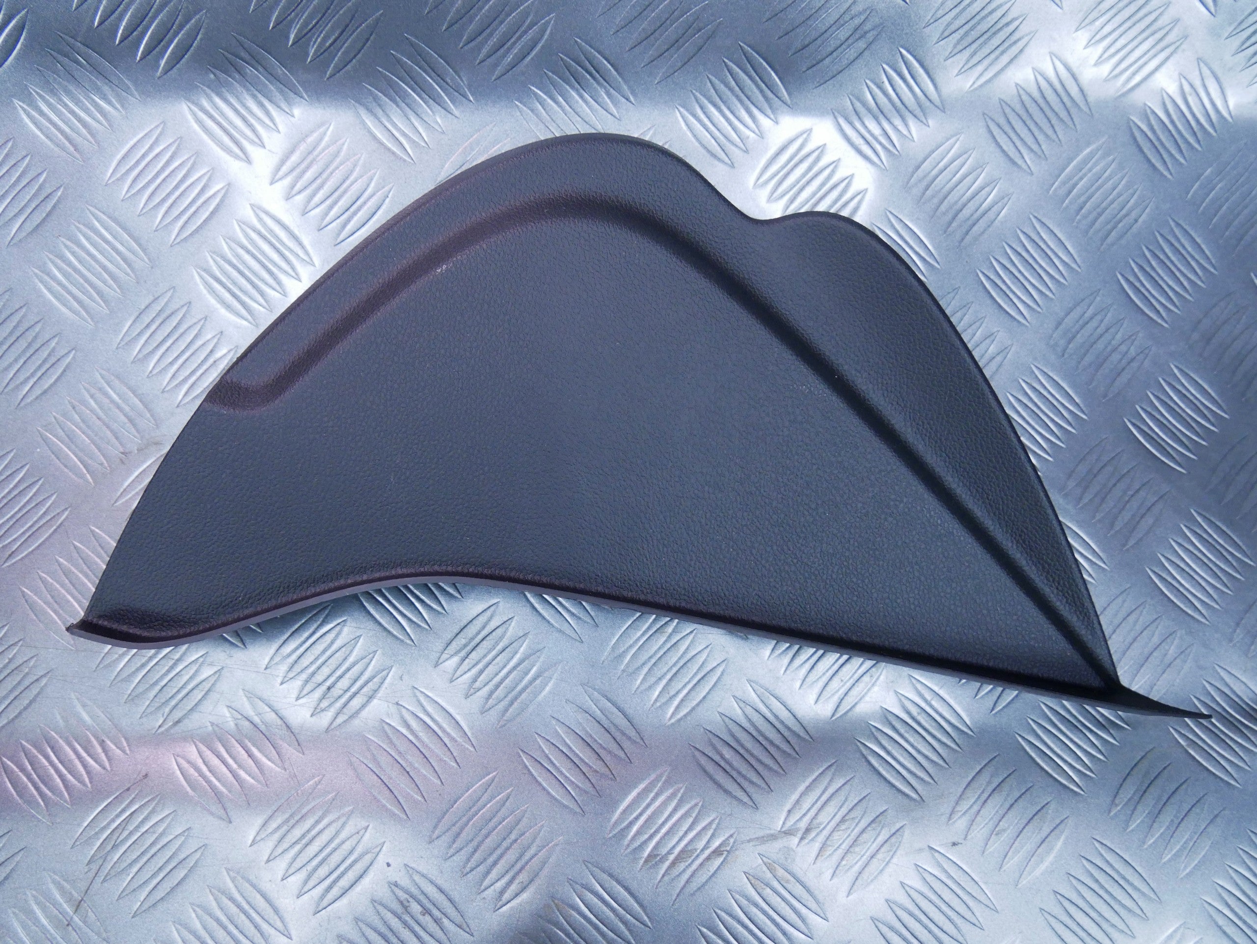 Osłona zaślepka boku konsoli lewa 13258313 OPEL MERIVA B