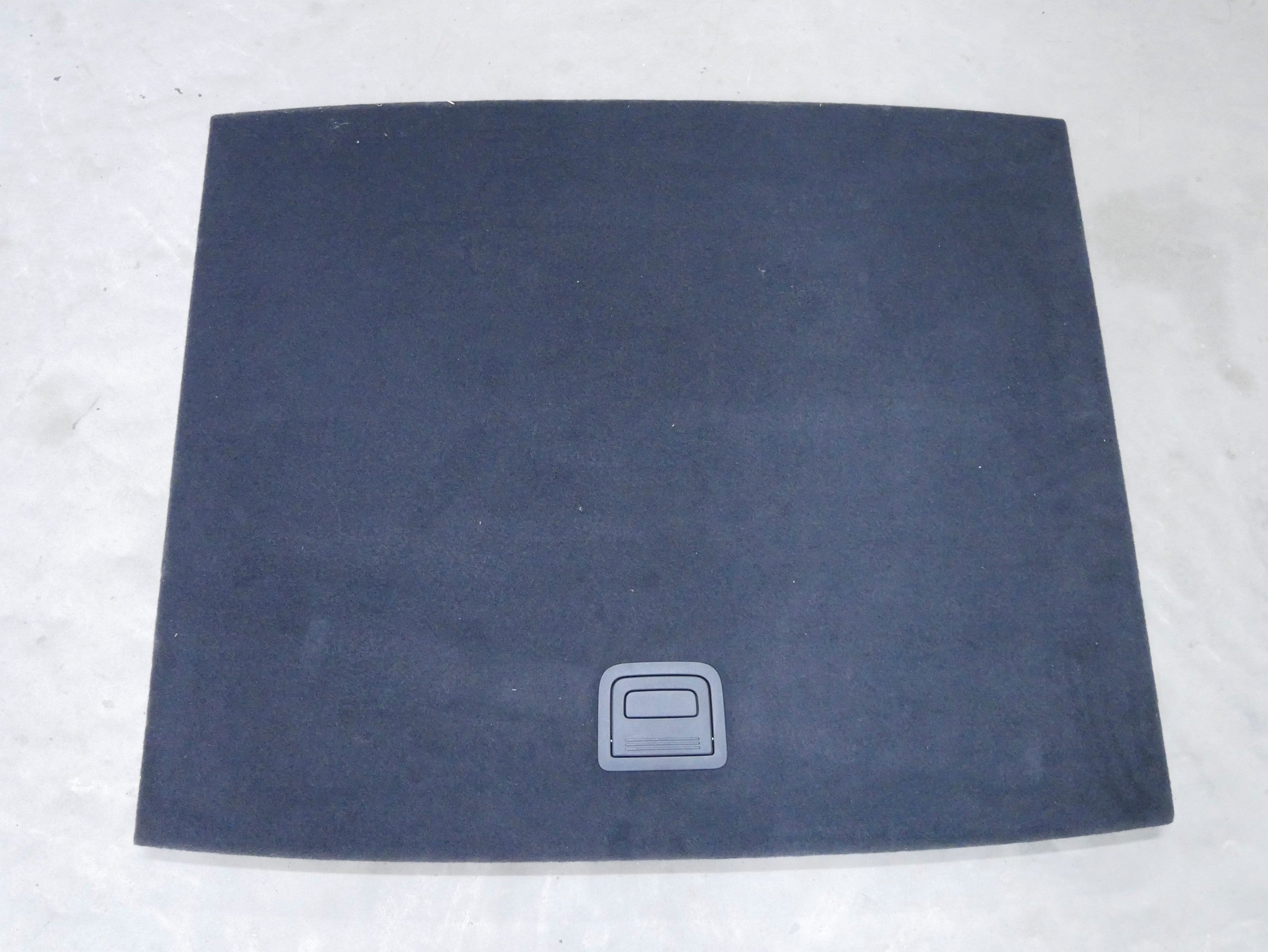 Wykładzina podłoga bagażnika 8U0861529A AUDI Q3 8U0