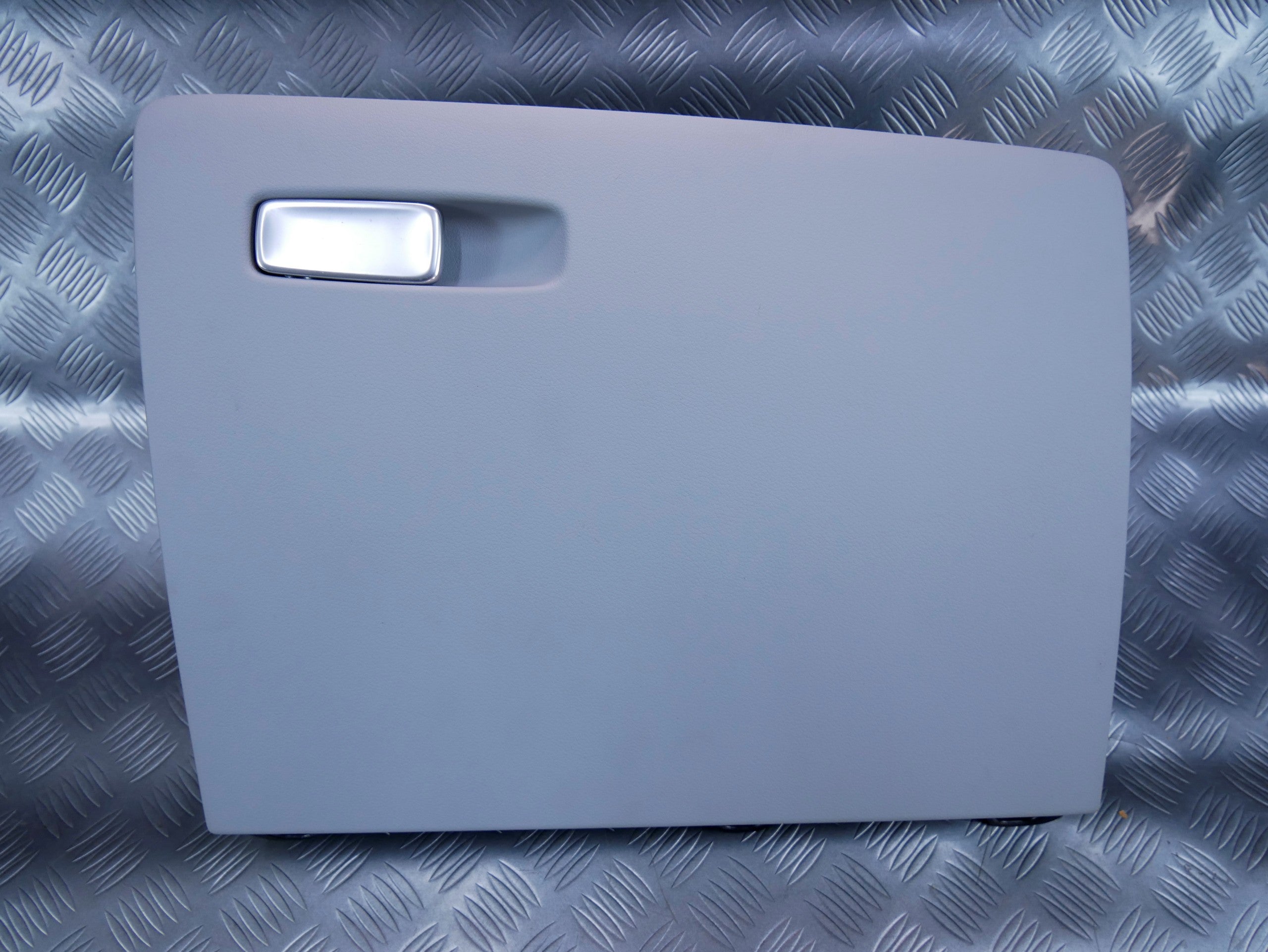 Schowek pasażera szary 8U1857035A AUDI Q3 8U0