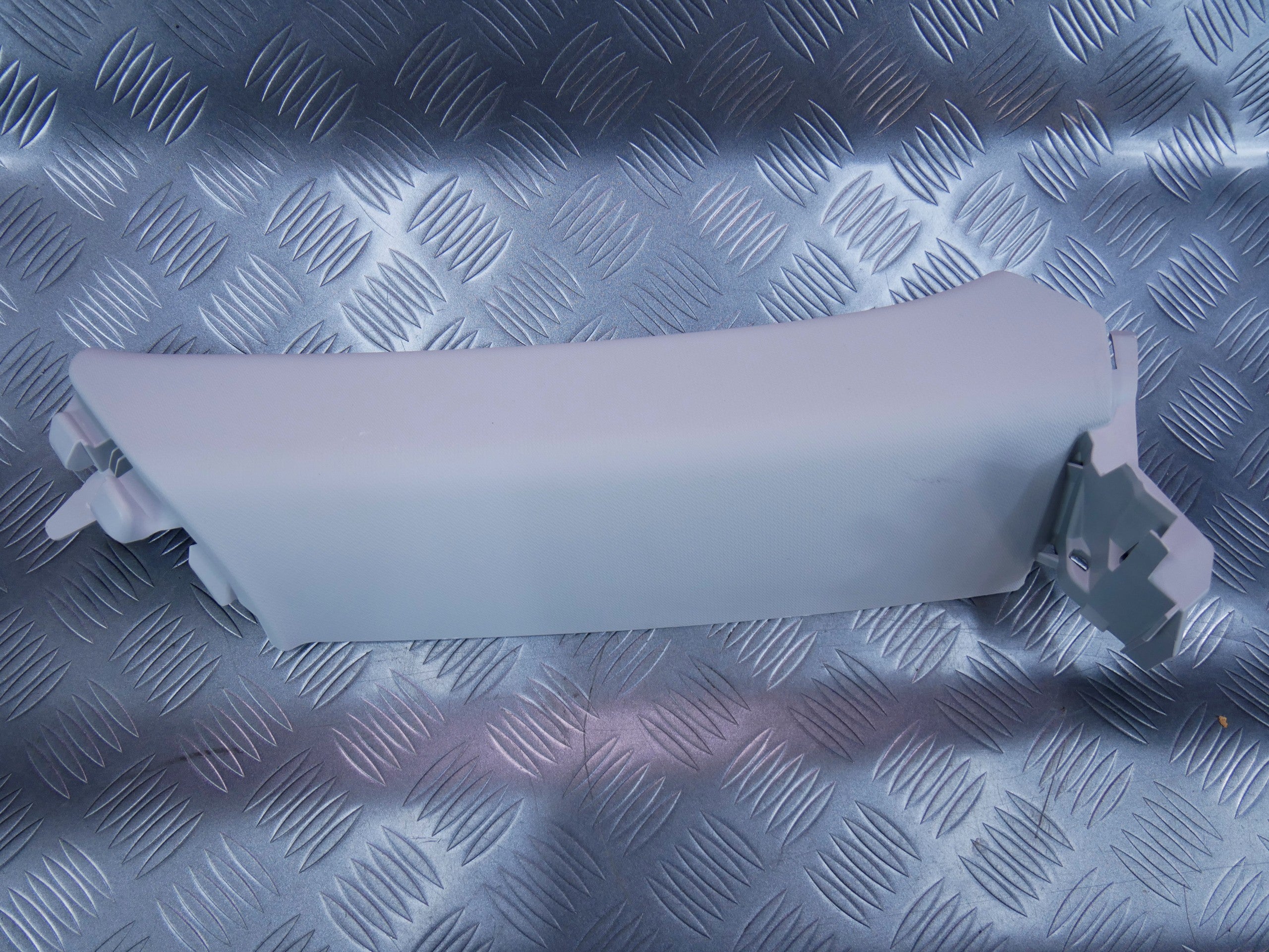 Osłona poszycie słupka tył lewe 8U0867287 AUDI Q3 8U0